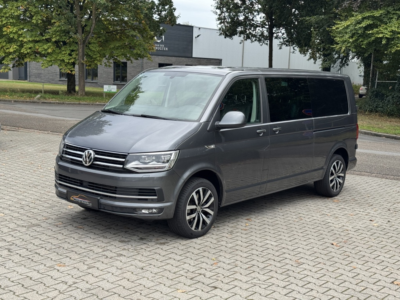Foto van Volkswagen Transporter Double Cab