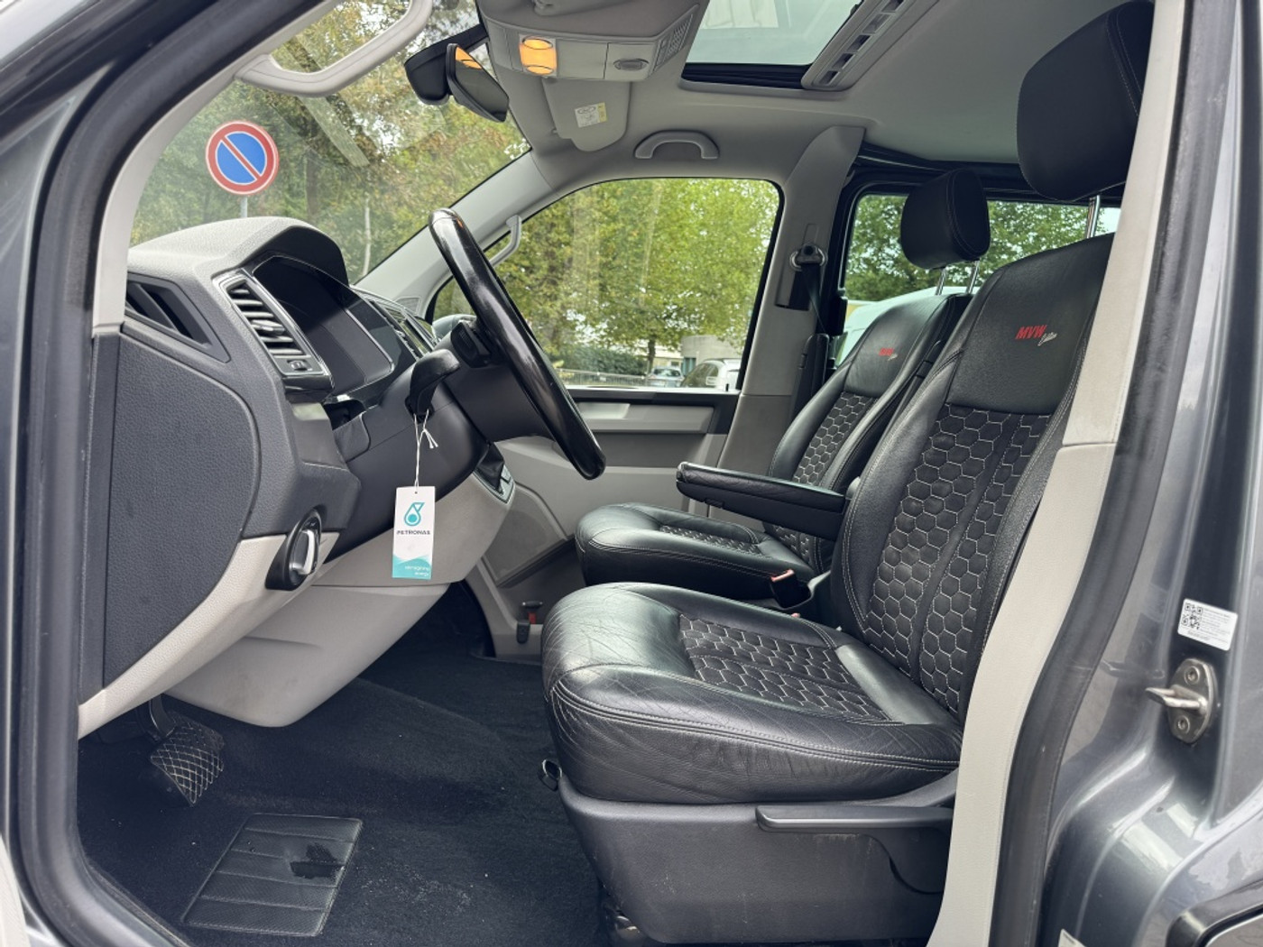 Foto van Volkswagen Transporter Double Cab