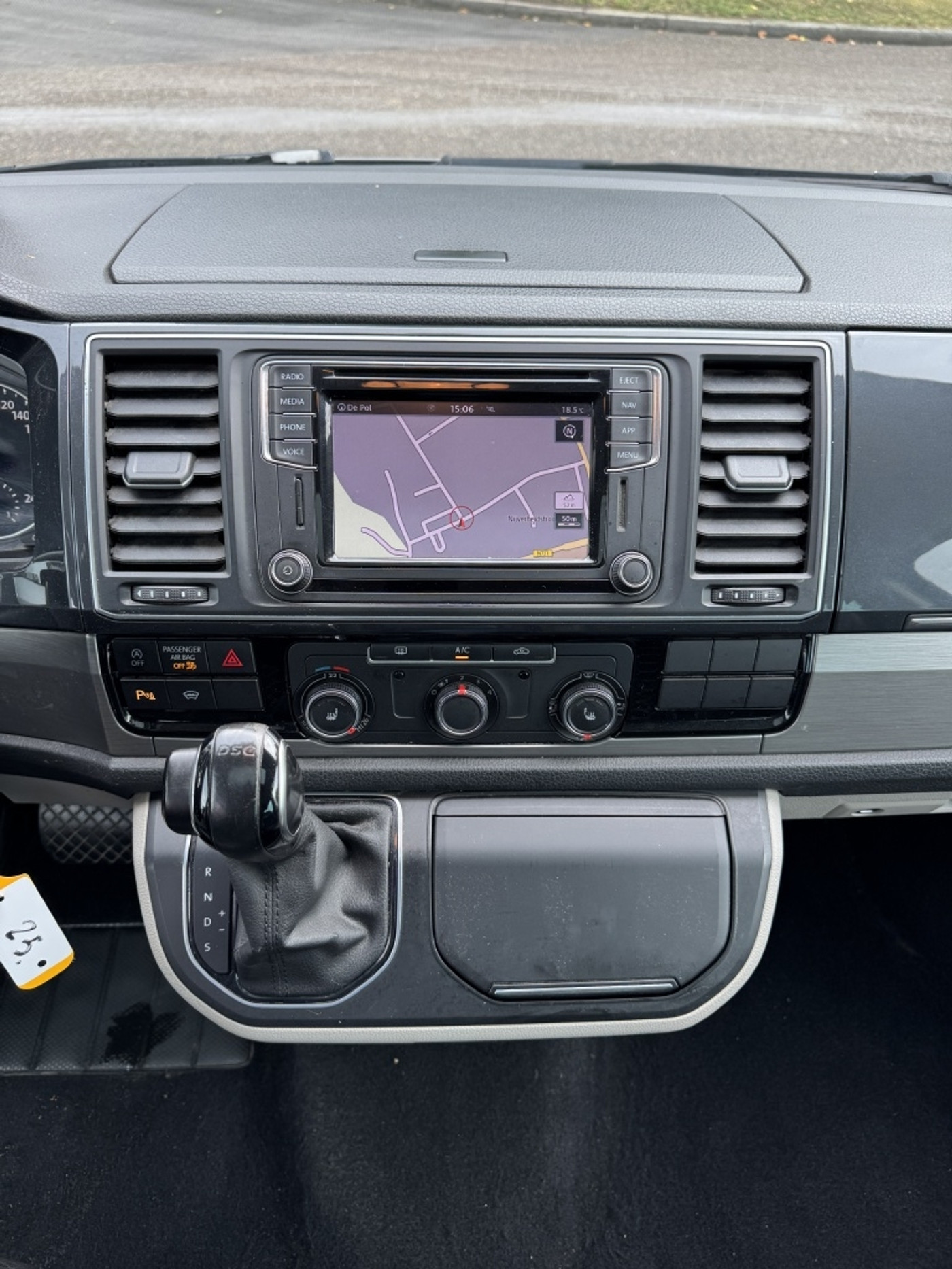 Foto van Volkswagen Transporter Double Cab