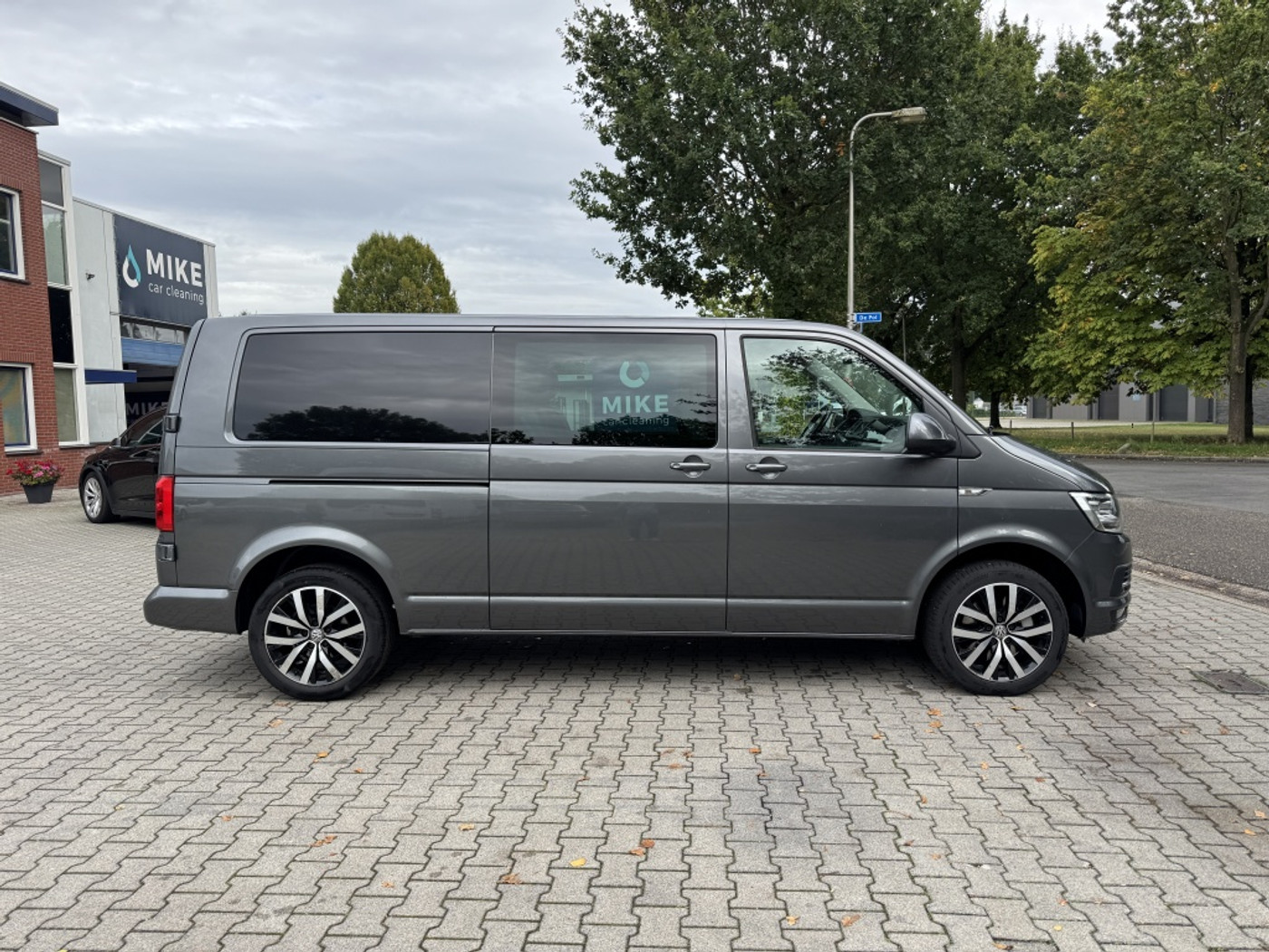 Foto van Volkswagen Transporter Double Cab