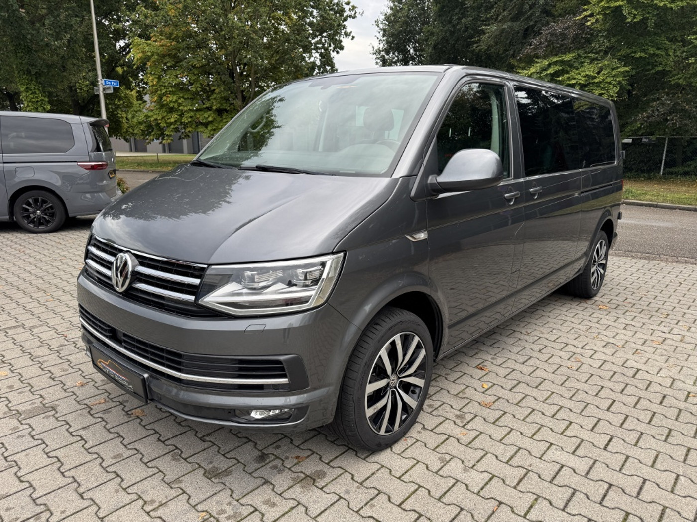 Foto van Volkswagen Transporter Double Cab