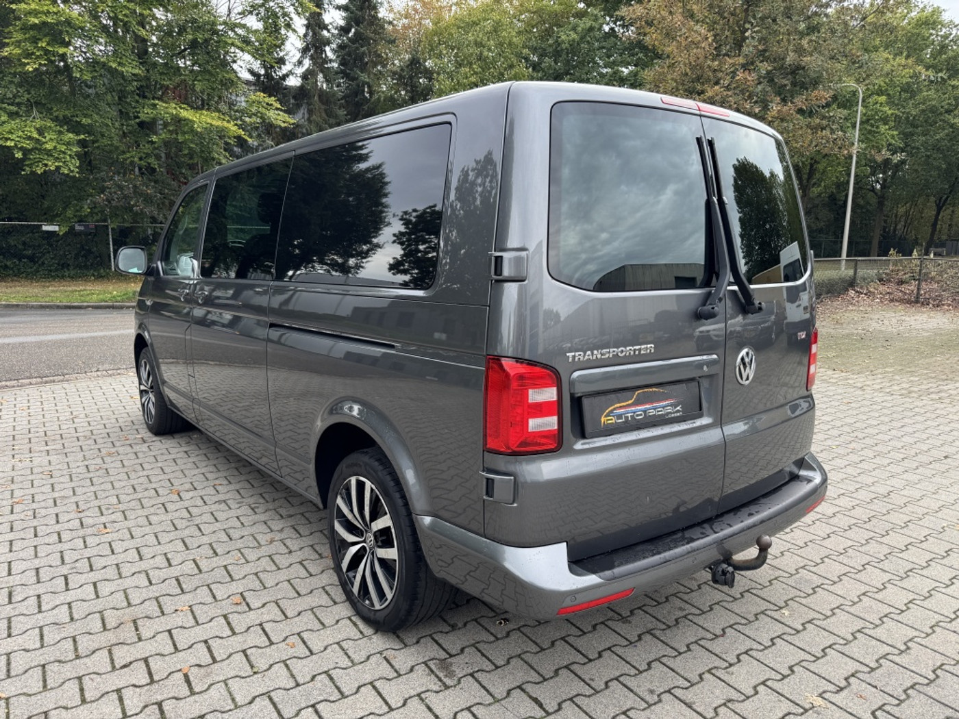 Foto van Volkswagen Transporter Double Cab