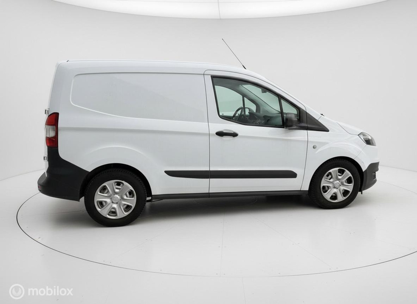 Foto van Ford Transit Courier