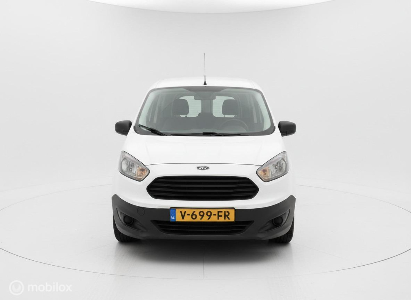 Foto van Ford Transit Courier
