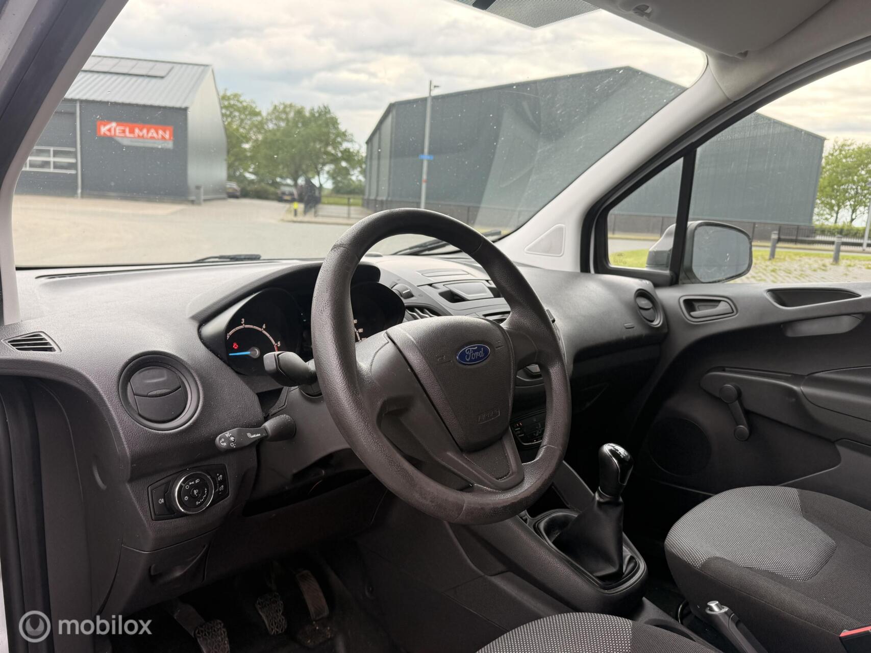 Foto van Ford Transit Courier