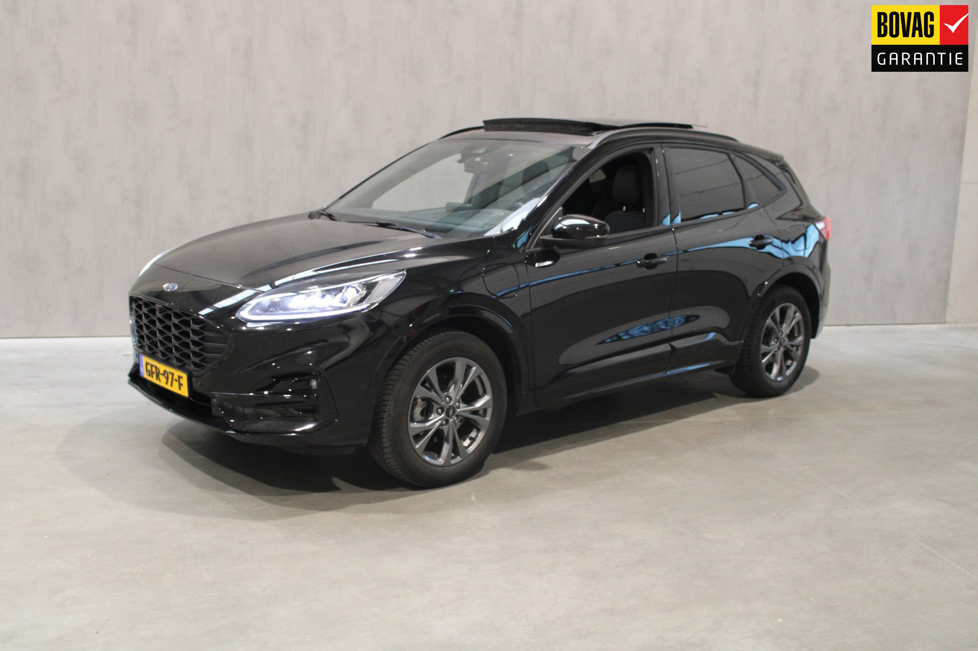 Ford Kuga 2.5 PHEV ST-Line  Panoramadak/Camera/PDC/Trekhaak prijs is Rijklaar 2022 - voorkant