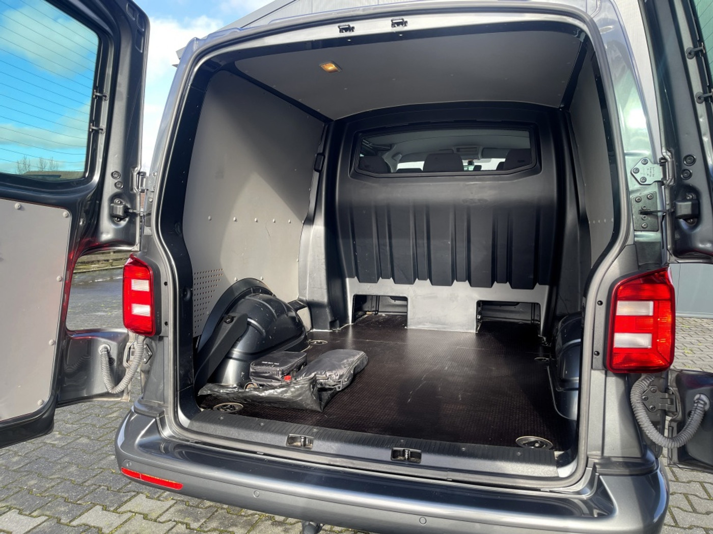 Foto van Volkswagen Transporter Doublecab