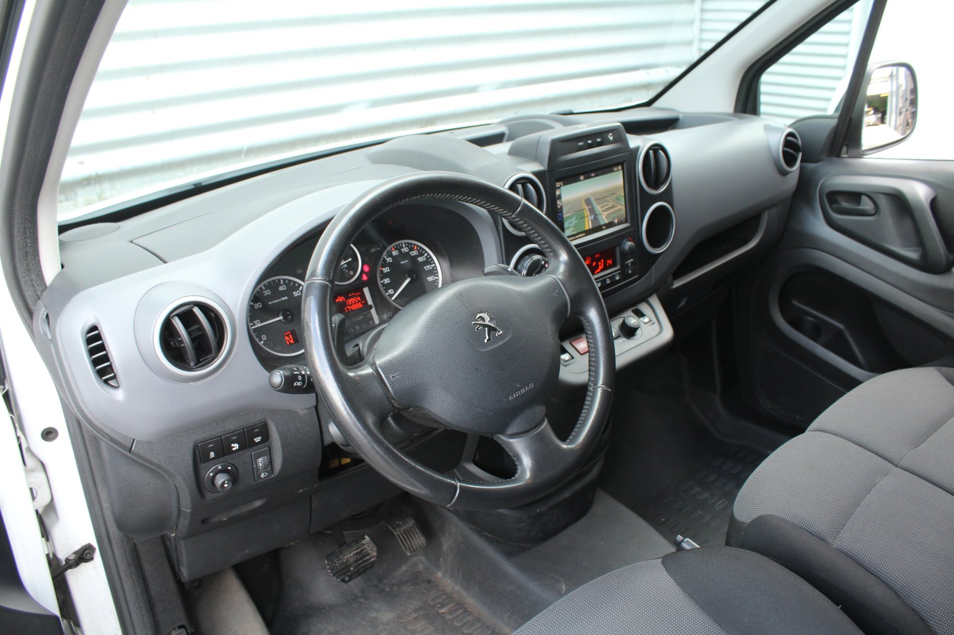 Foto van Peugeot Partner