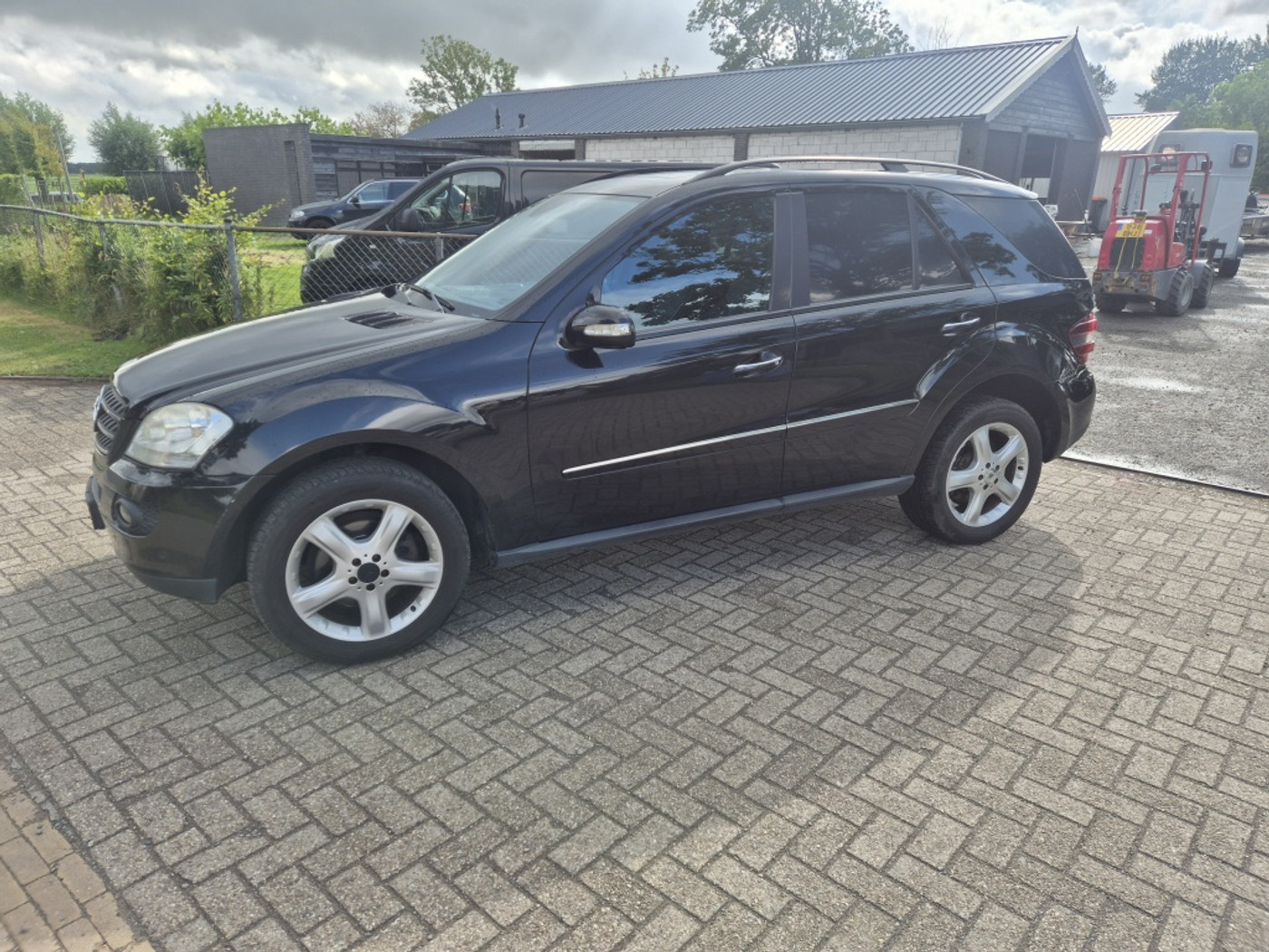 Mercedes-Benz ML 320 CDI 4Matic 320 CDI grijs kenteken Youngtimer! 2008 - voorkant