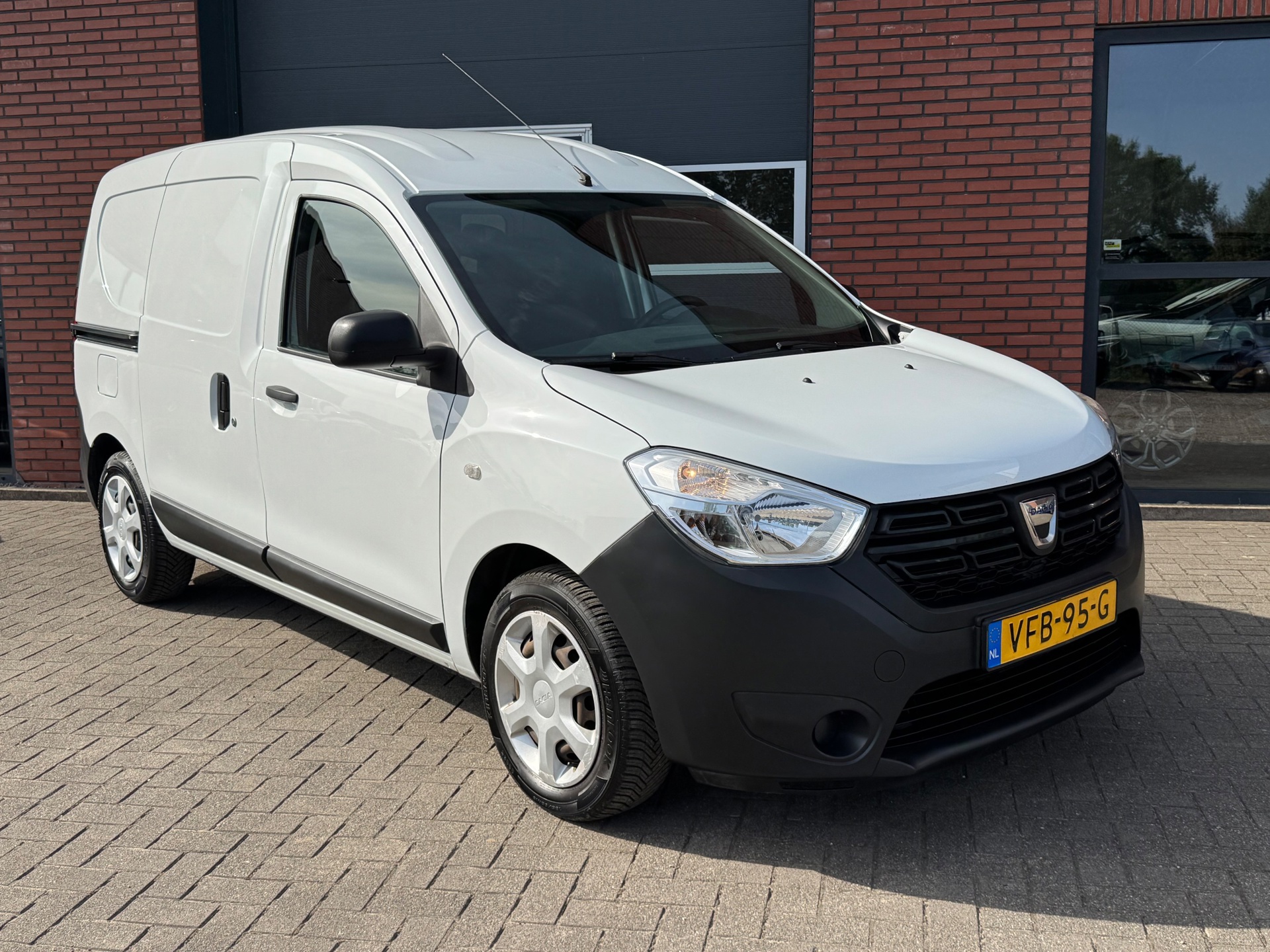 Foto van Dacia Dokker