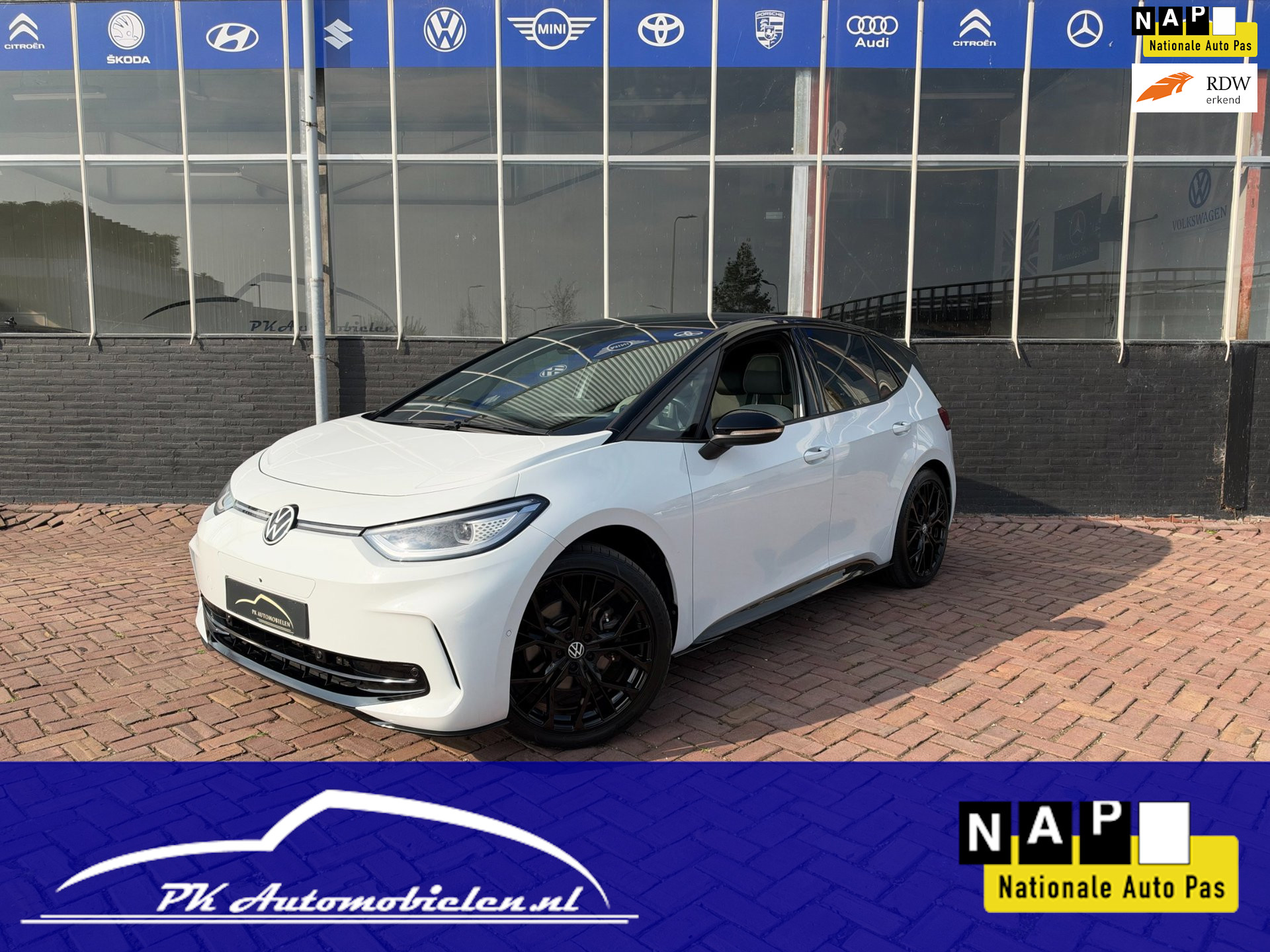 Volkswagen Id.3 Pro 150kw First Max 58 kWh **PANODAK+LANE ASSIST+CAMERA+HEAD UP+MASSAGE STOELEN+CARPLAY** 2020 - voorkant