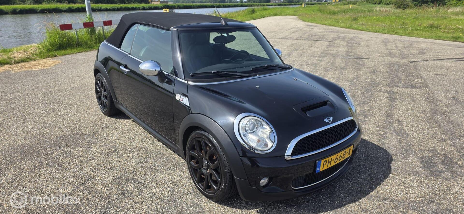 Foto van Mini Cooper S Cabrio