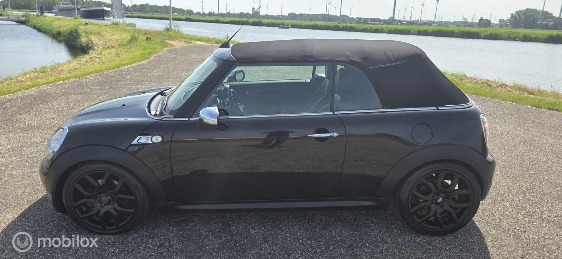 Foto van Mini Cooper S Cabrio