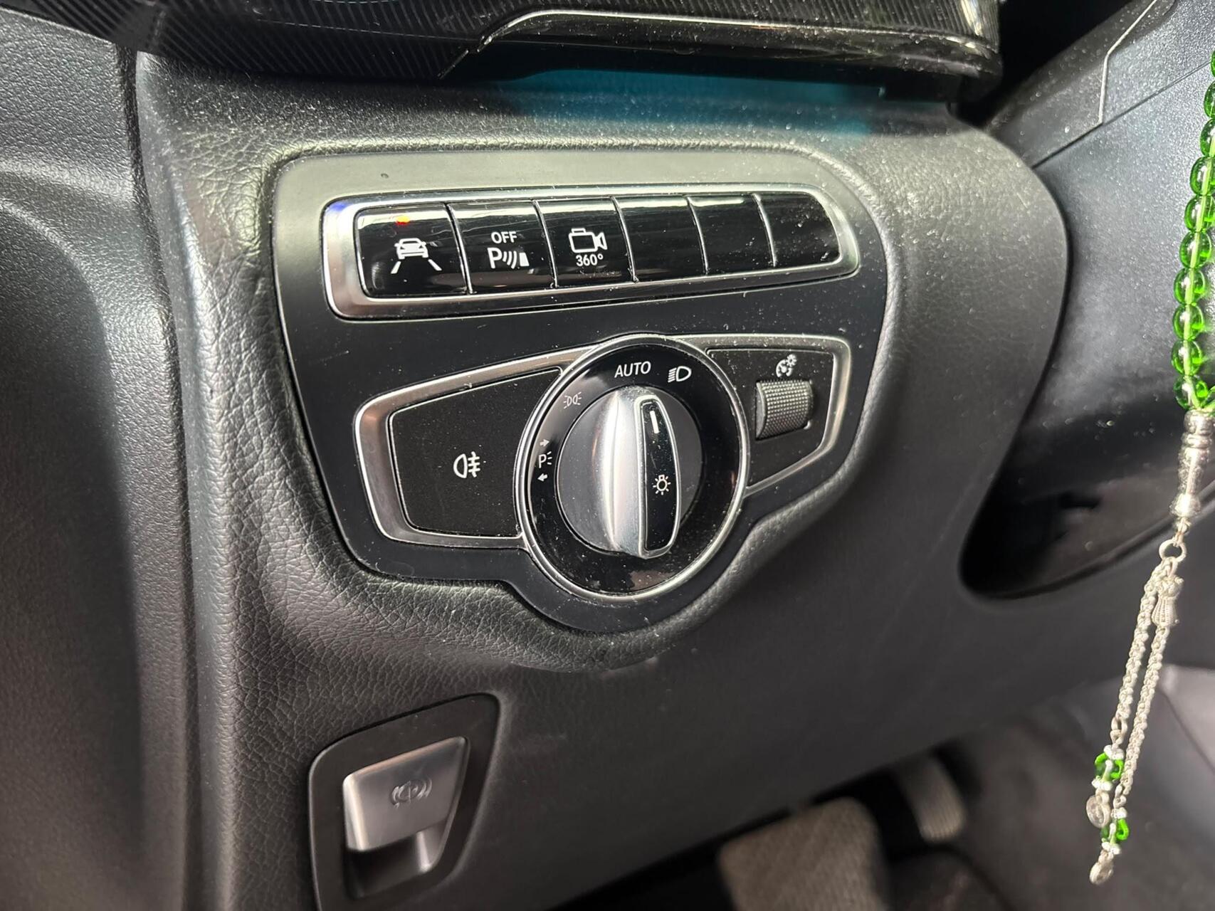 Foto van Mercedes-Benz V-klasse