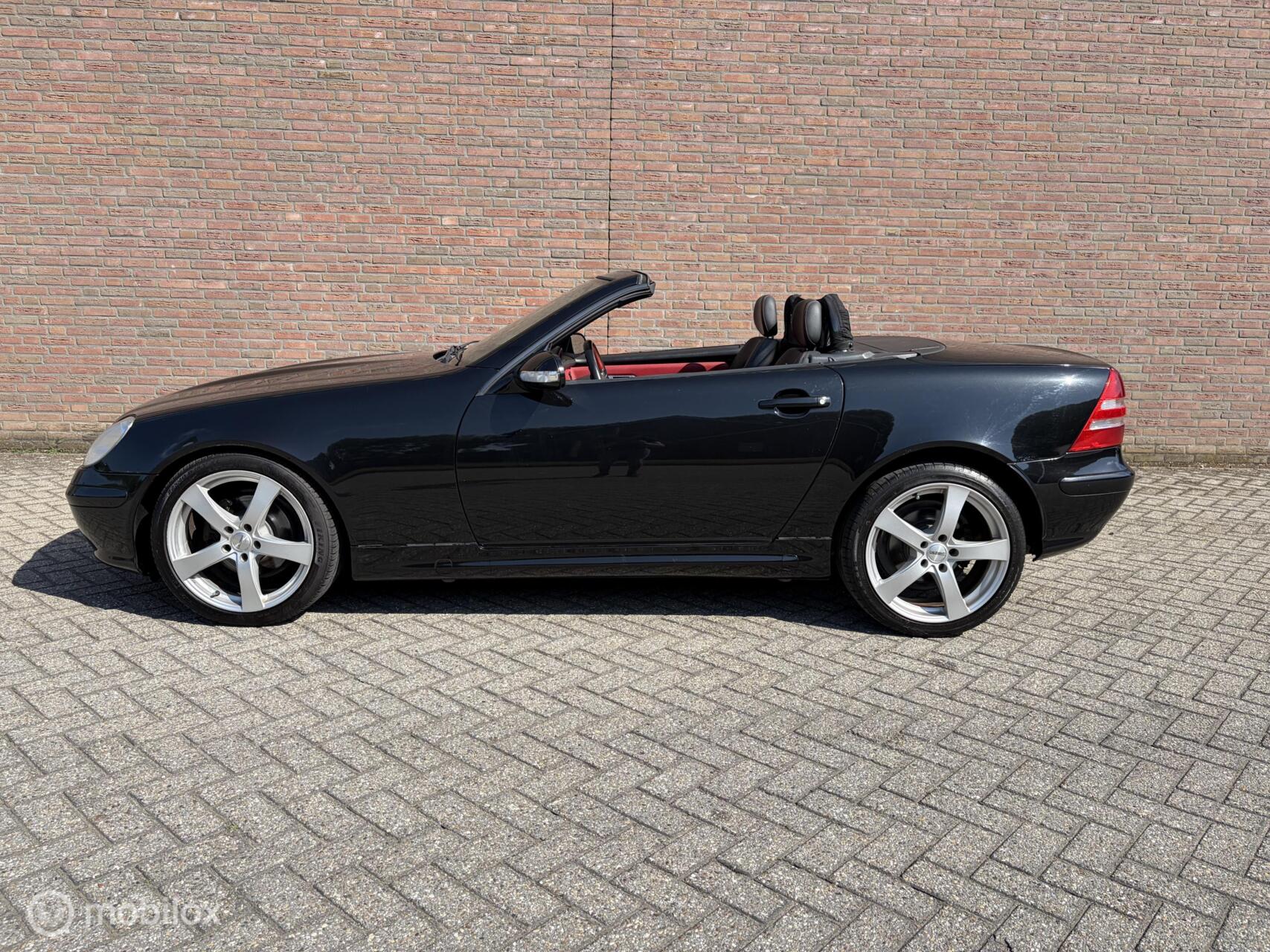 Foto van Mercedes-Benz SLK 200 Kompressor