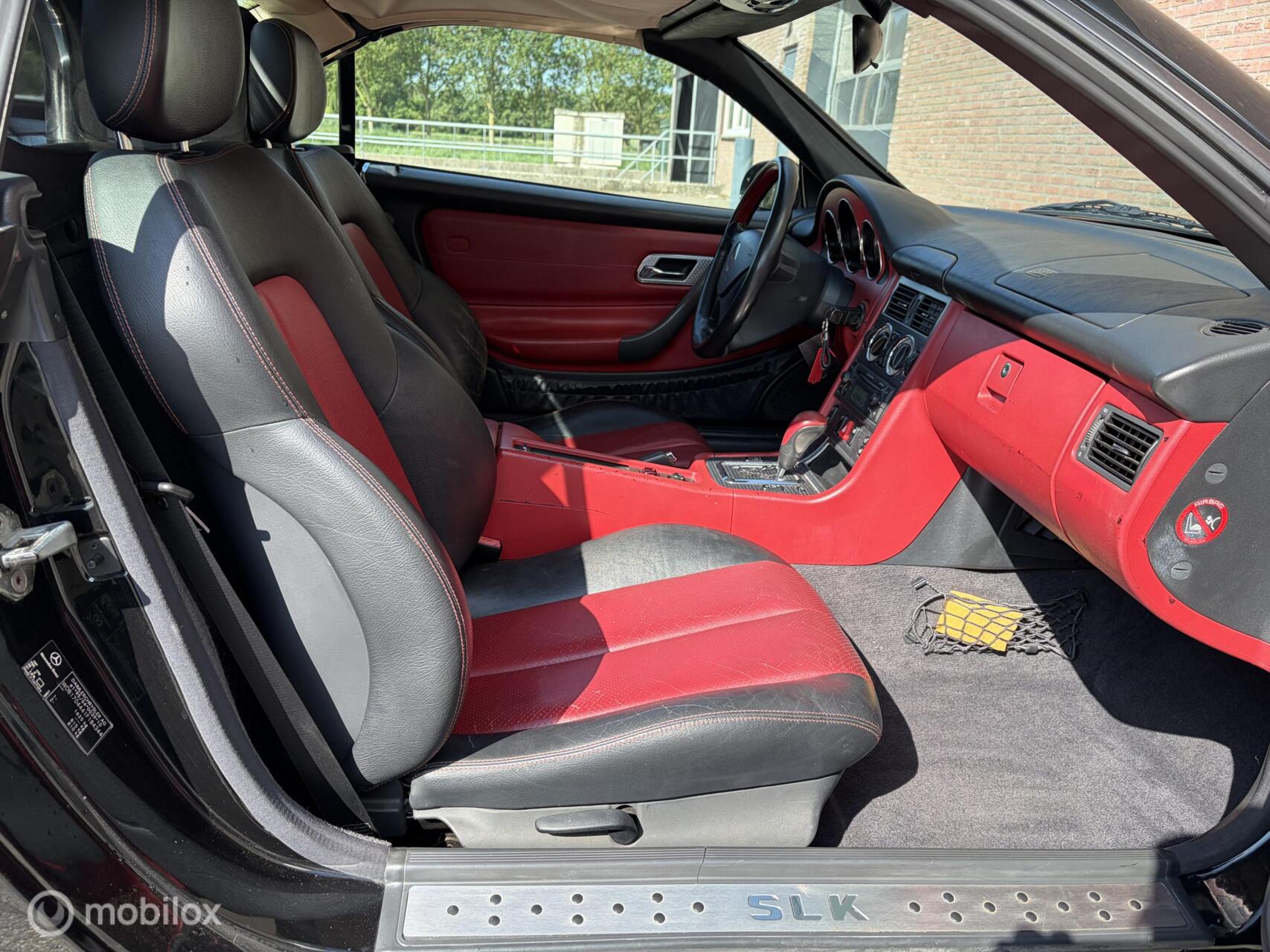Foto van Mercedes-Benz SLK 200 Kompressor