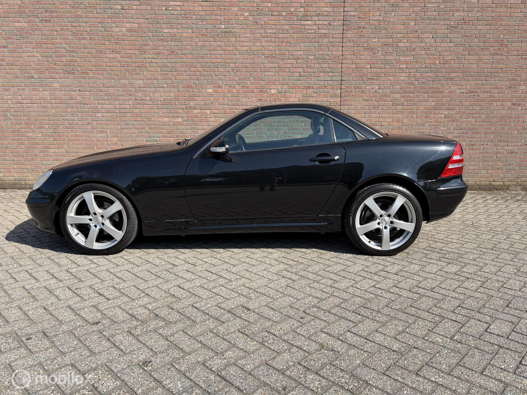 Foto van Mercedes-Benz SLK 200 Kompressor