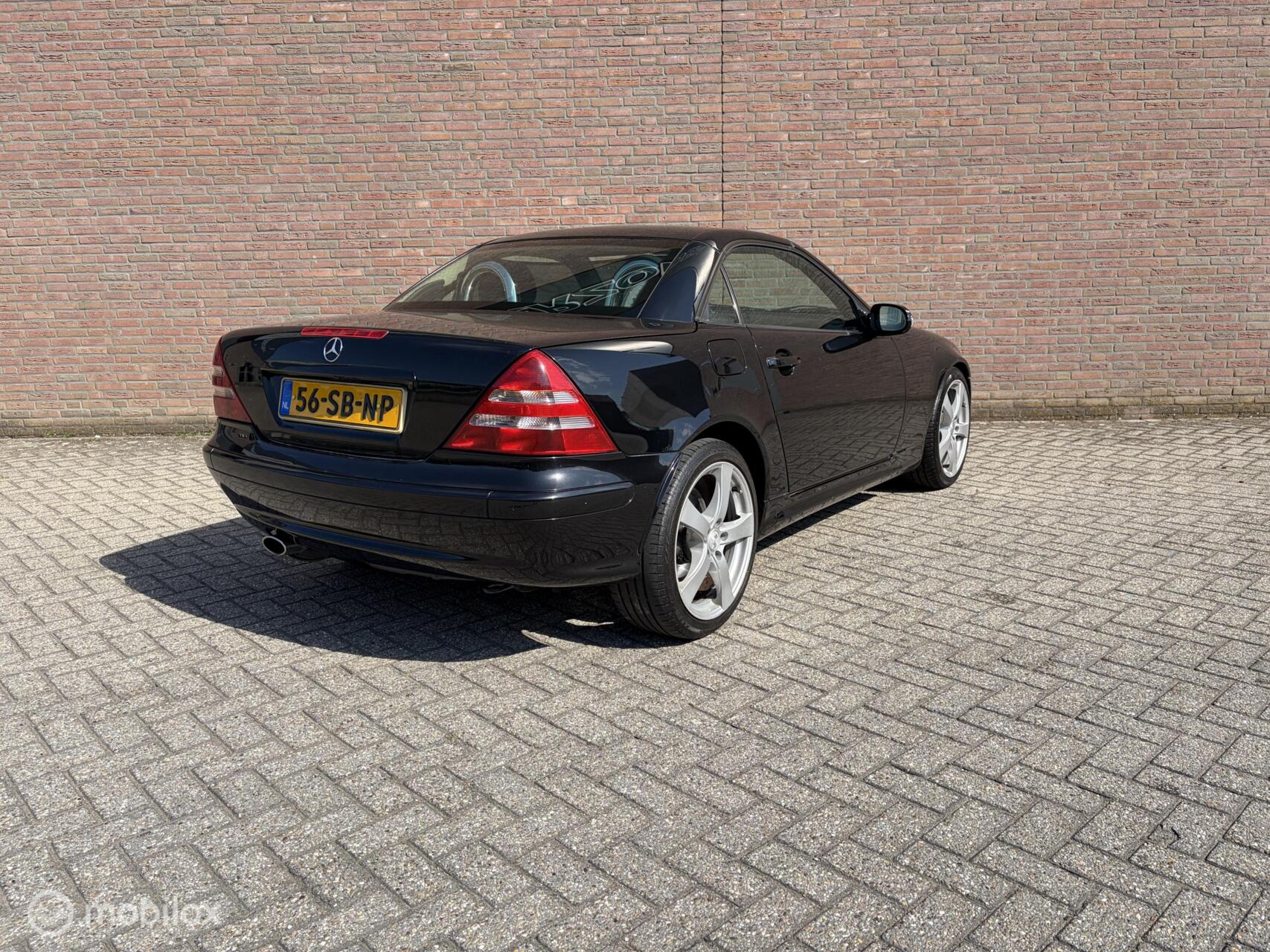 Foto van Mercedes-Benz SLK 200 Kompressor