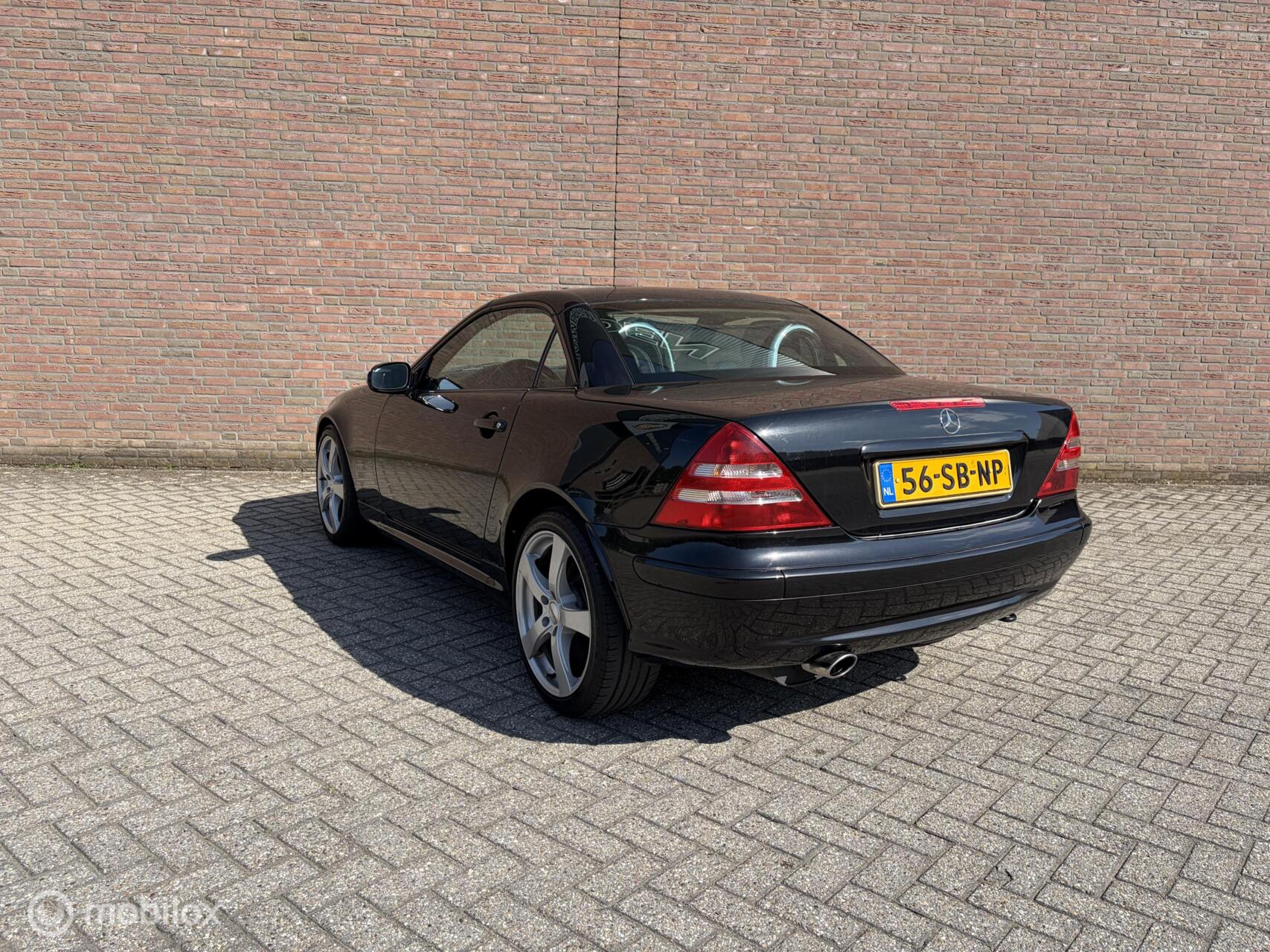 Foto van Mercedes-Benz SLK 200 Kompressor