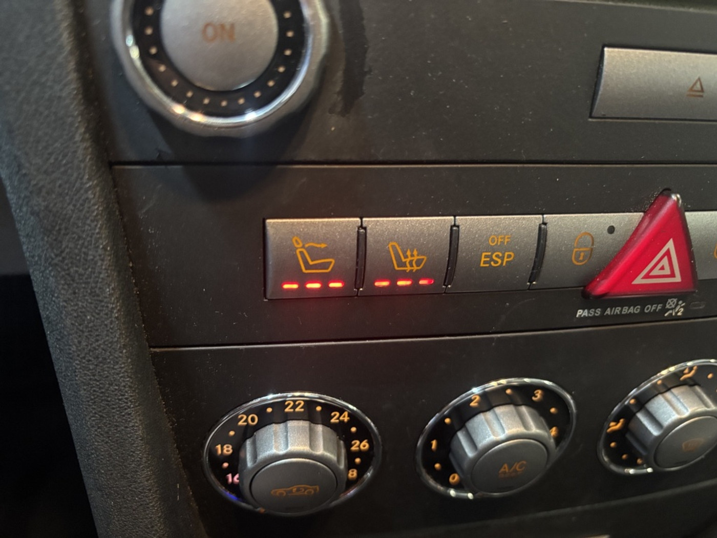 Foto van Mercedes-Benz SLK 200 Kompressor