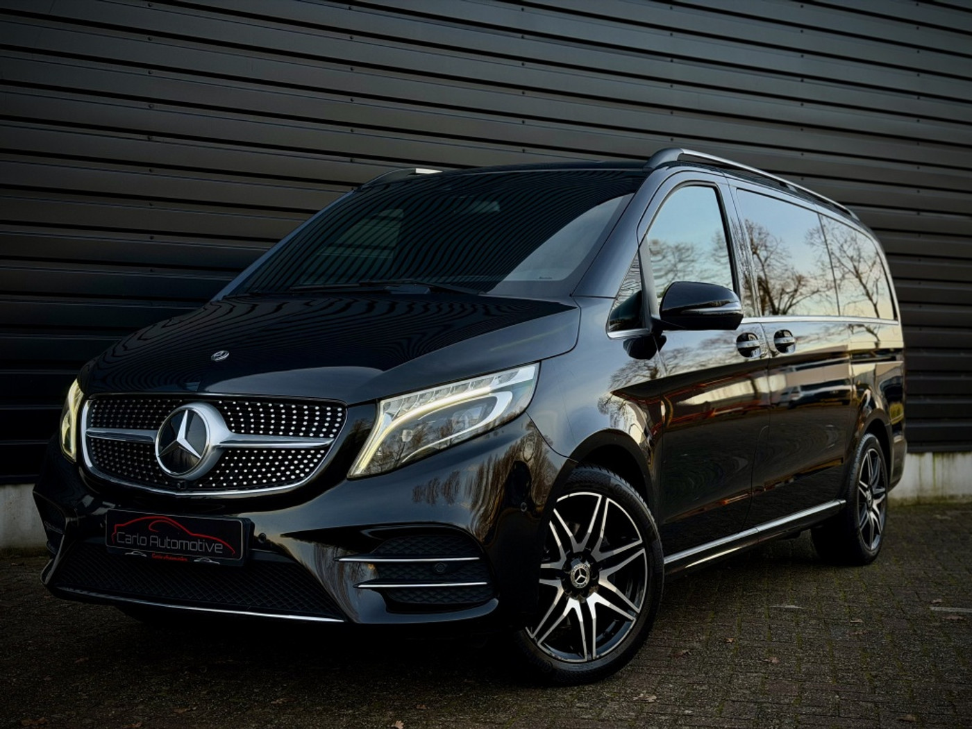 Mercedes-Benz V-klasse 300d LANG Dubbele C AMG 360|BURMES|BLINDSPOT 2021 - voorkant