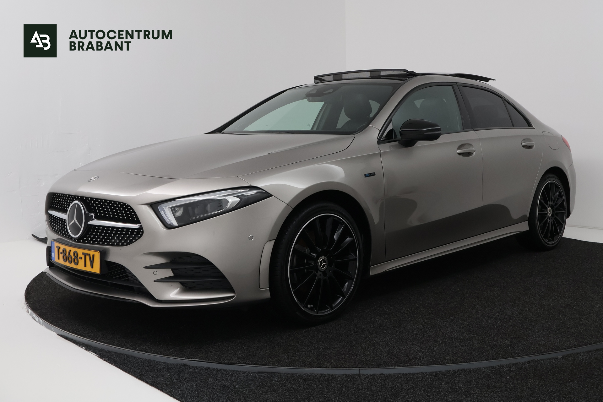 Mercedes-Benz A-klasse 250 e 2020 - voorkant