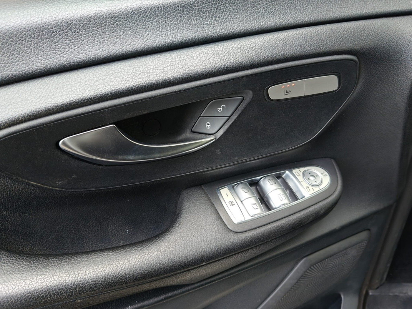 Foto van Mercedes-Benz V-klasse