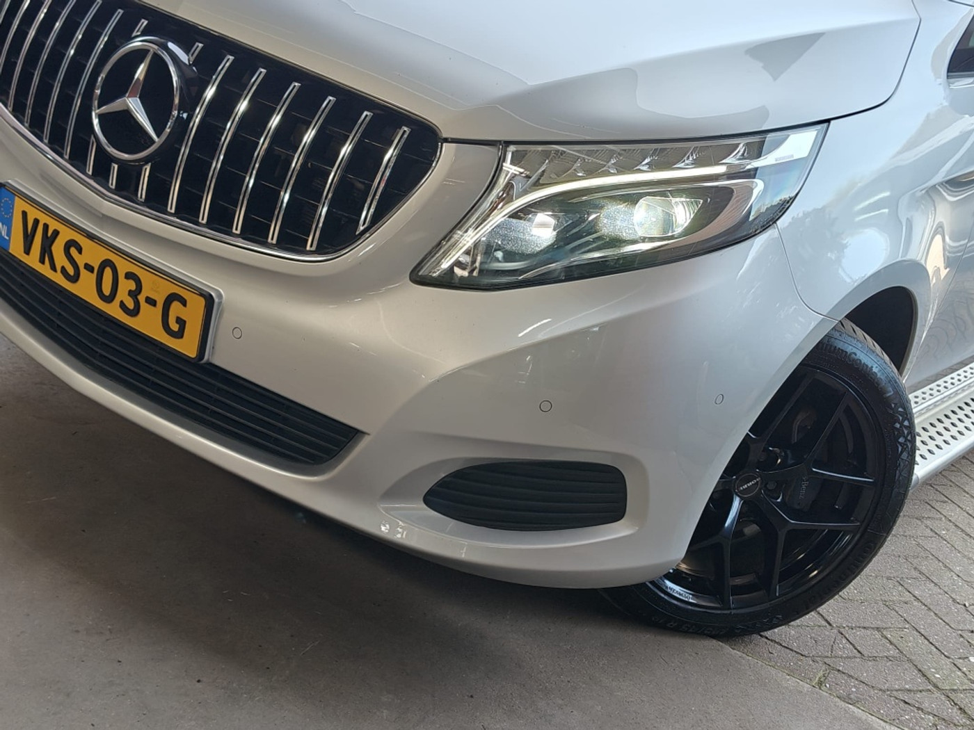 Foto van Mercedes-Benz V-klasse