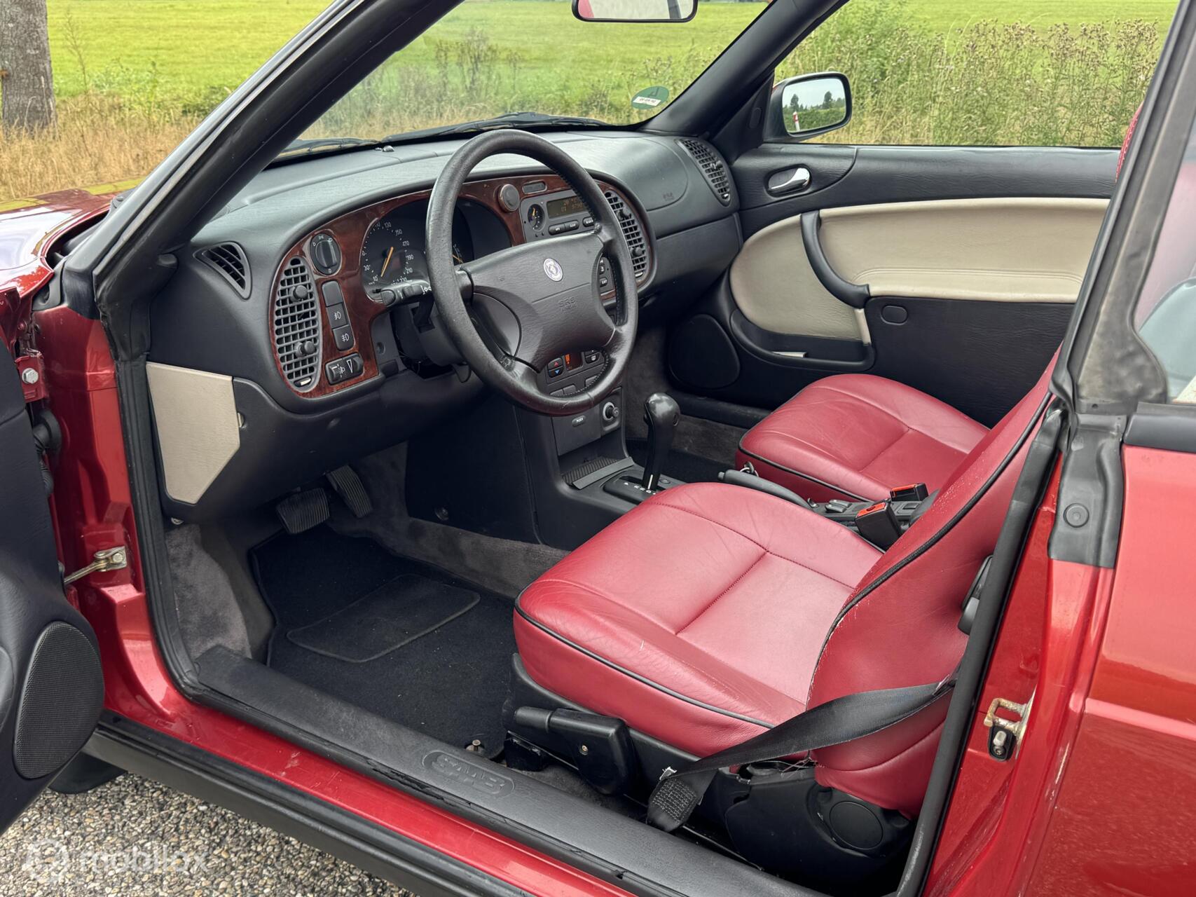 Foto van Saab Saab 900