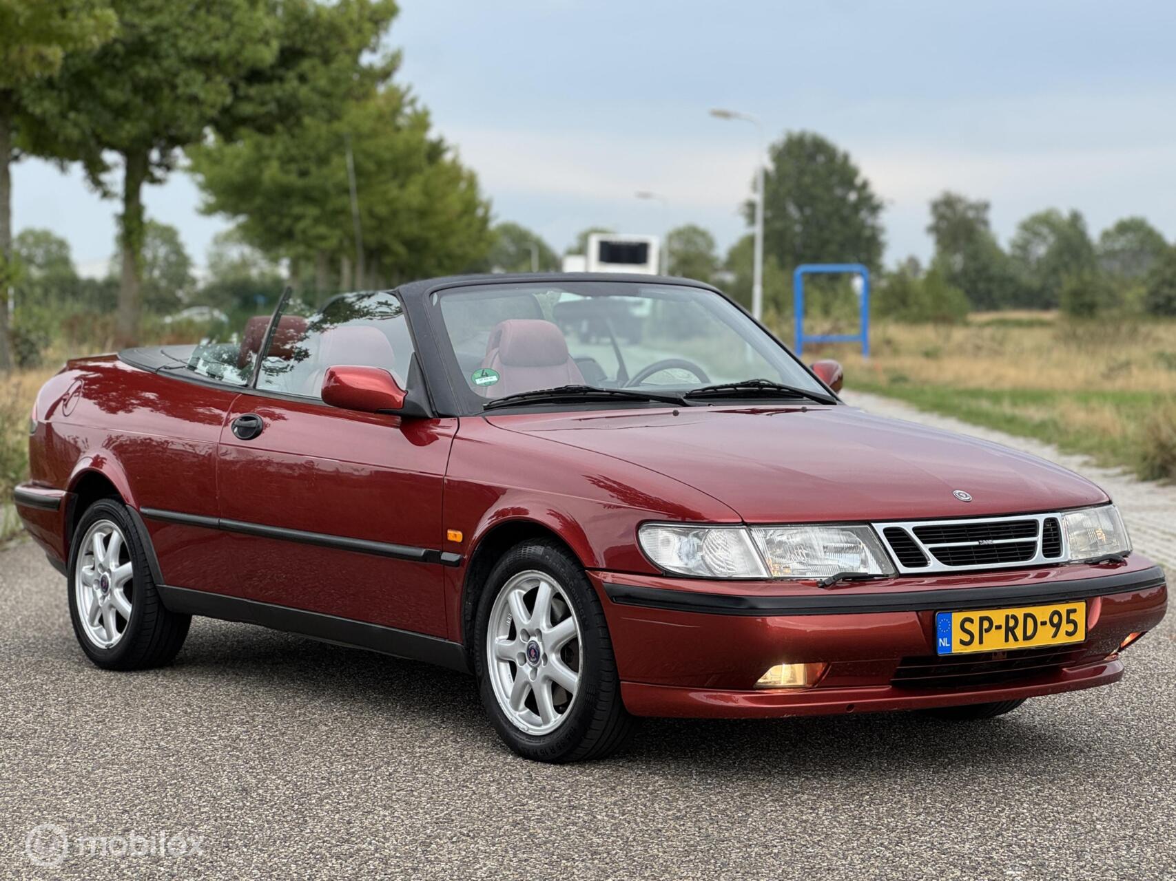 Foto van Saab Saab 900