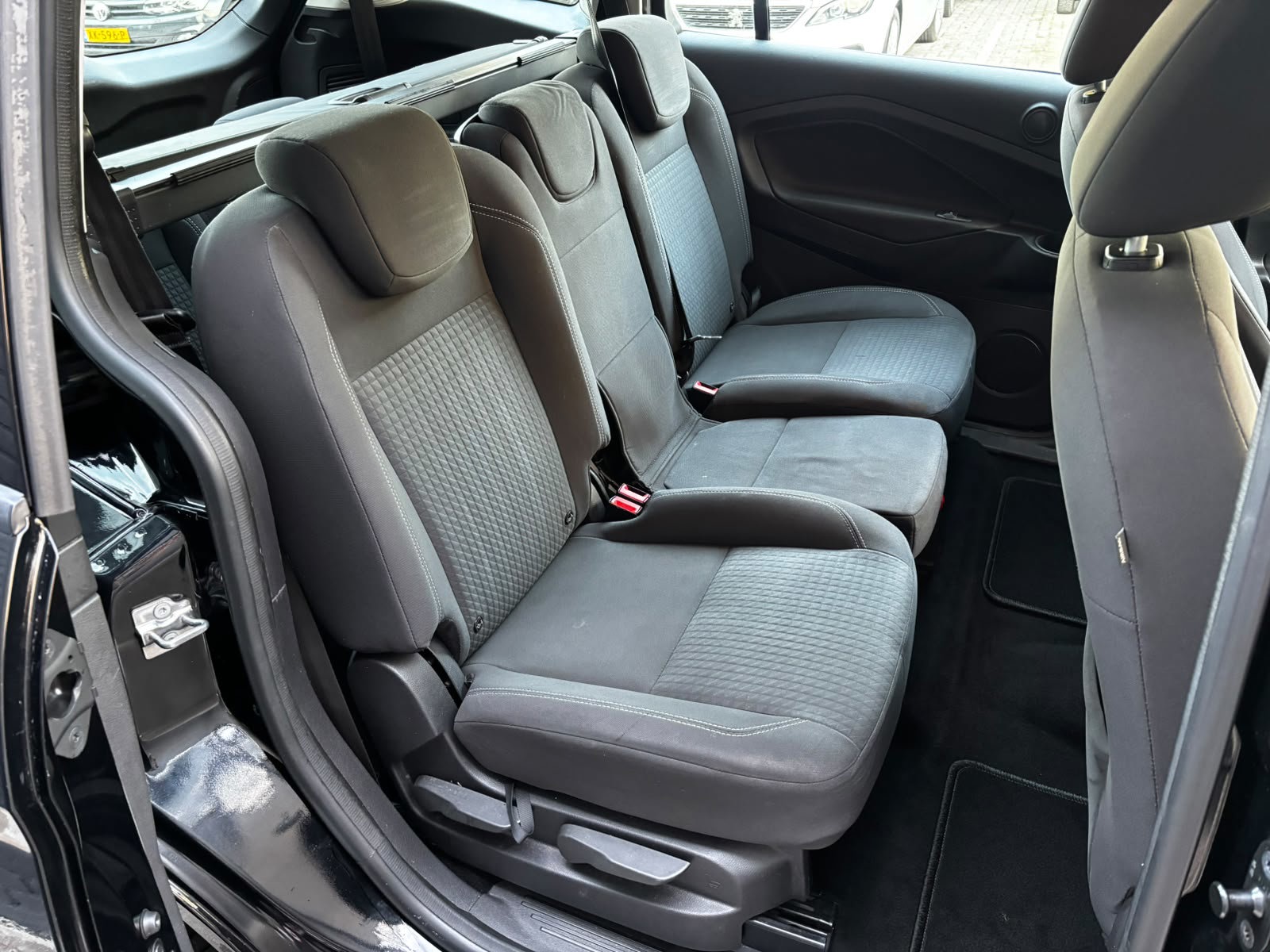 Foto van Ford Grand C-max