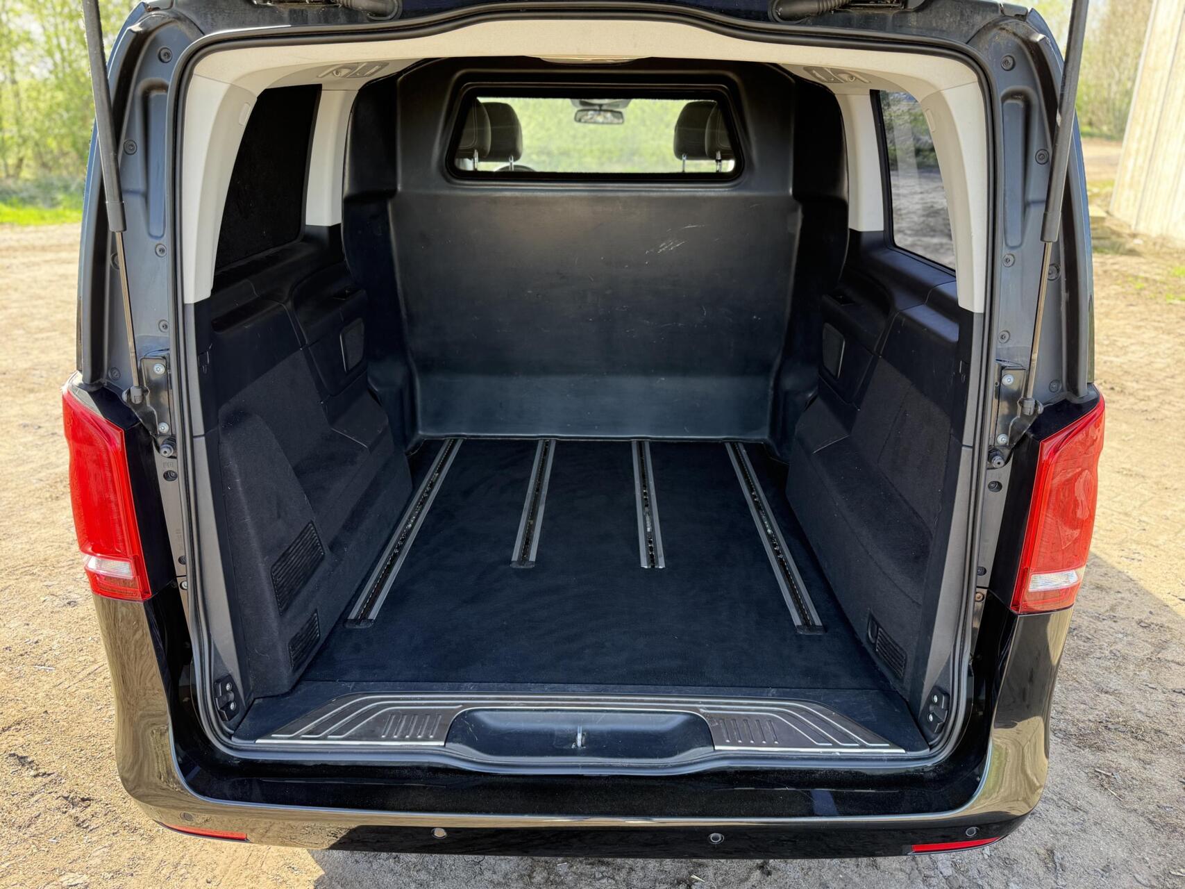 Foto van Mercedes-Benz V-klasse