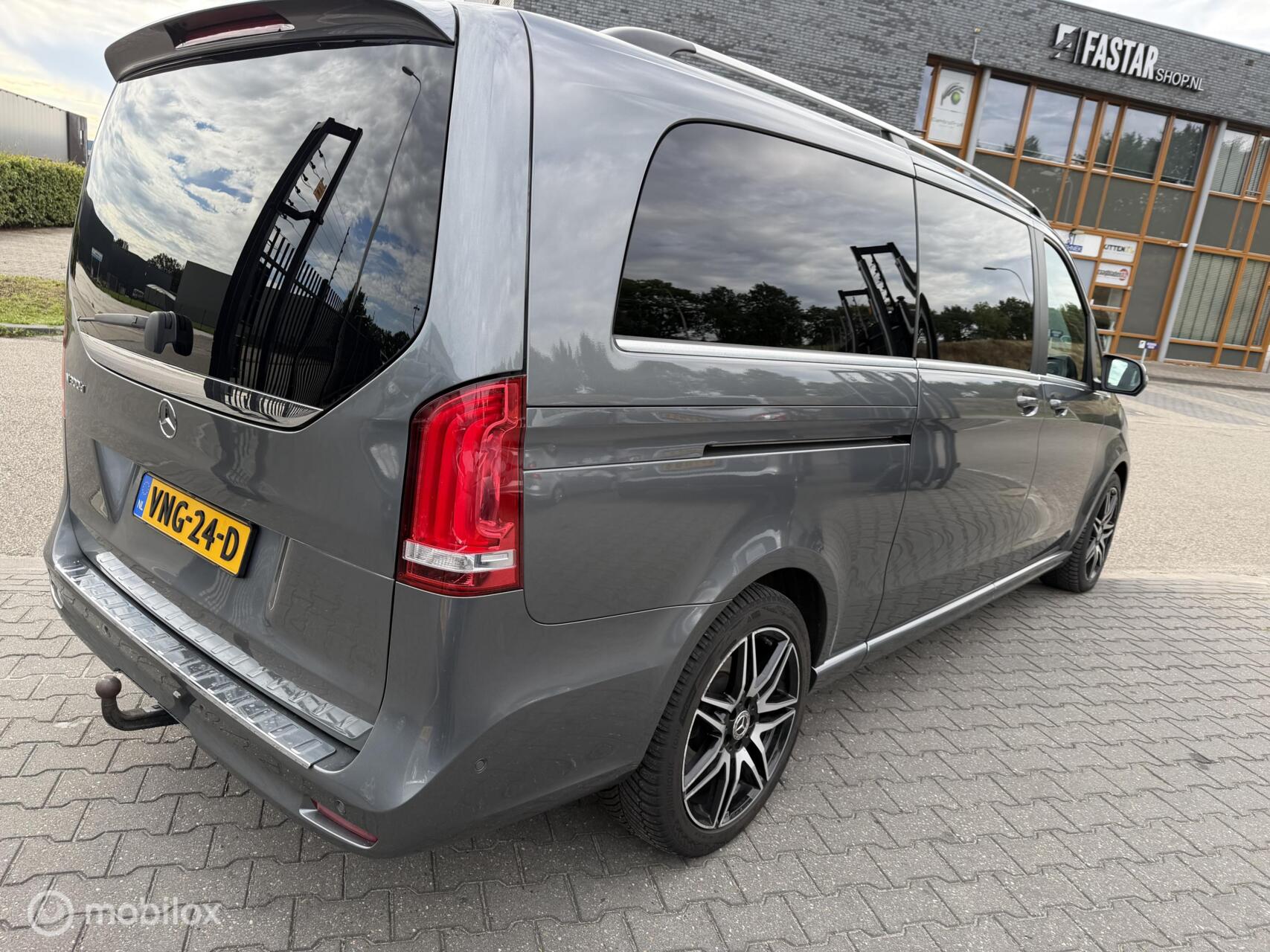 Foto van Mercedes-Benz V-klasse