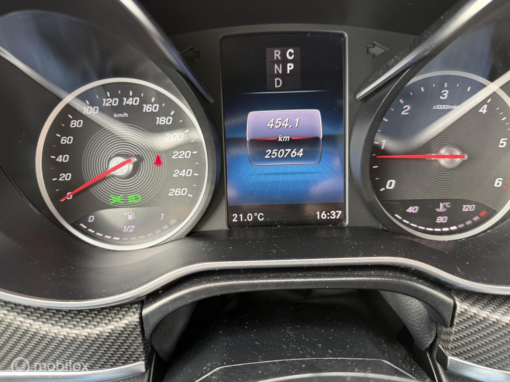 Foto van Mercedes-Benz V-klasse