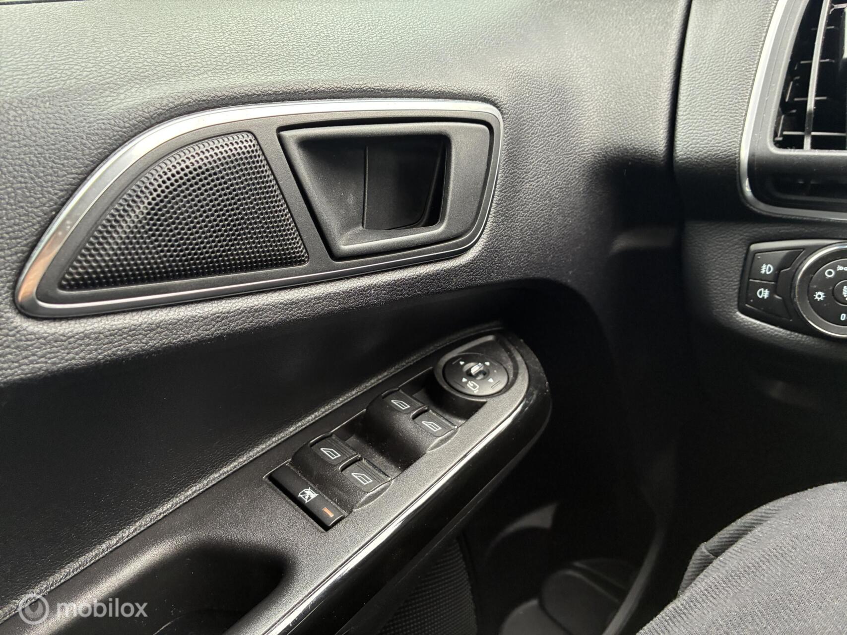 Foto van Ford B-max
