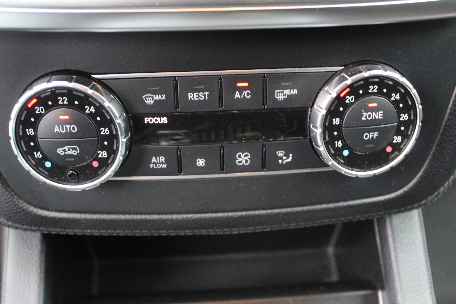 Foto van Mercedes-Benz ML 350 Bluetec 4Matic