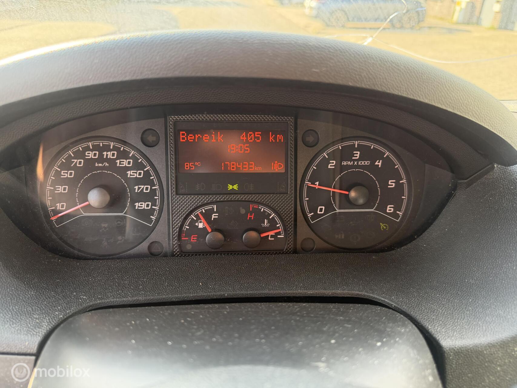 Foto van Peugeot Peugeot Boxer