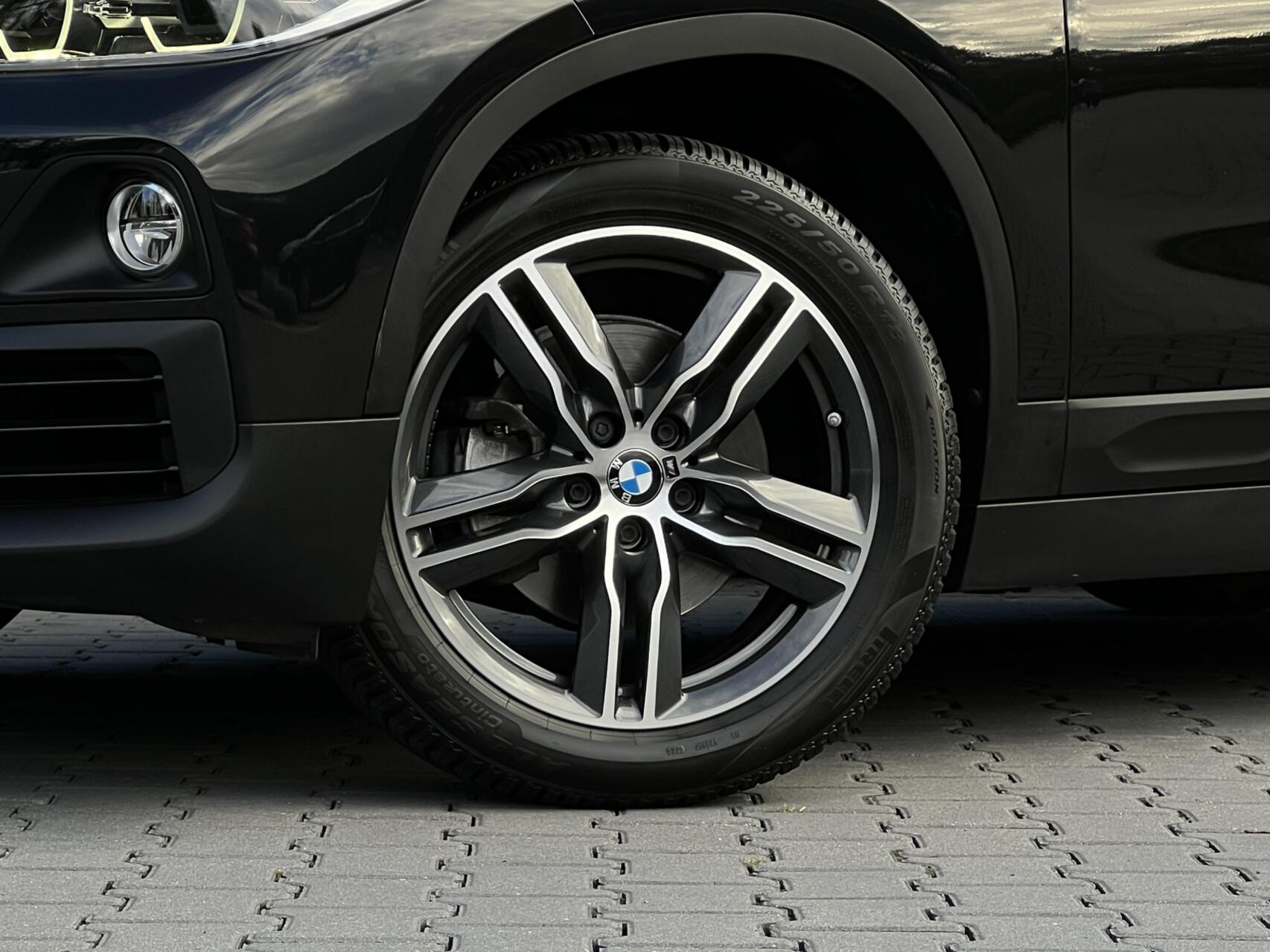 Foto van BMW X2 Sdrive18i