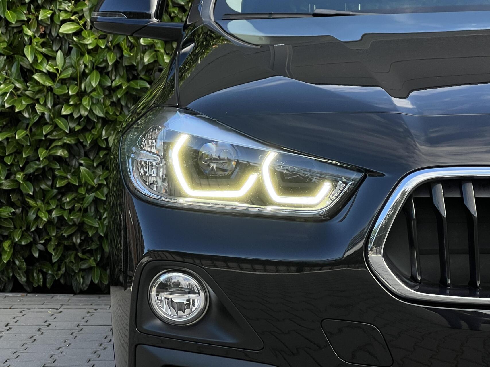 Foto van BMW X2 Sdrive18i