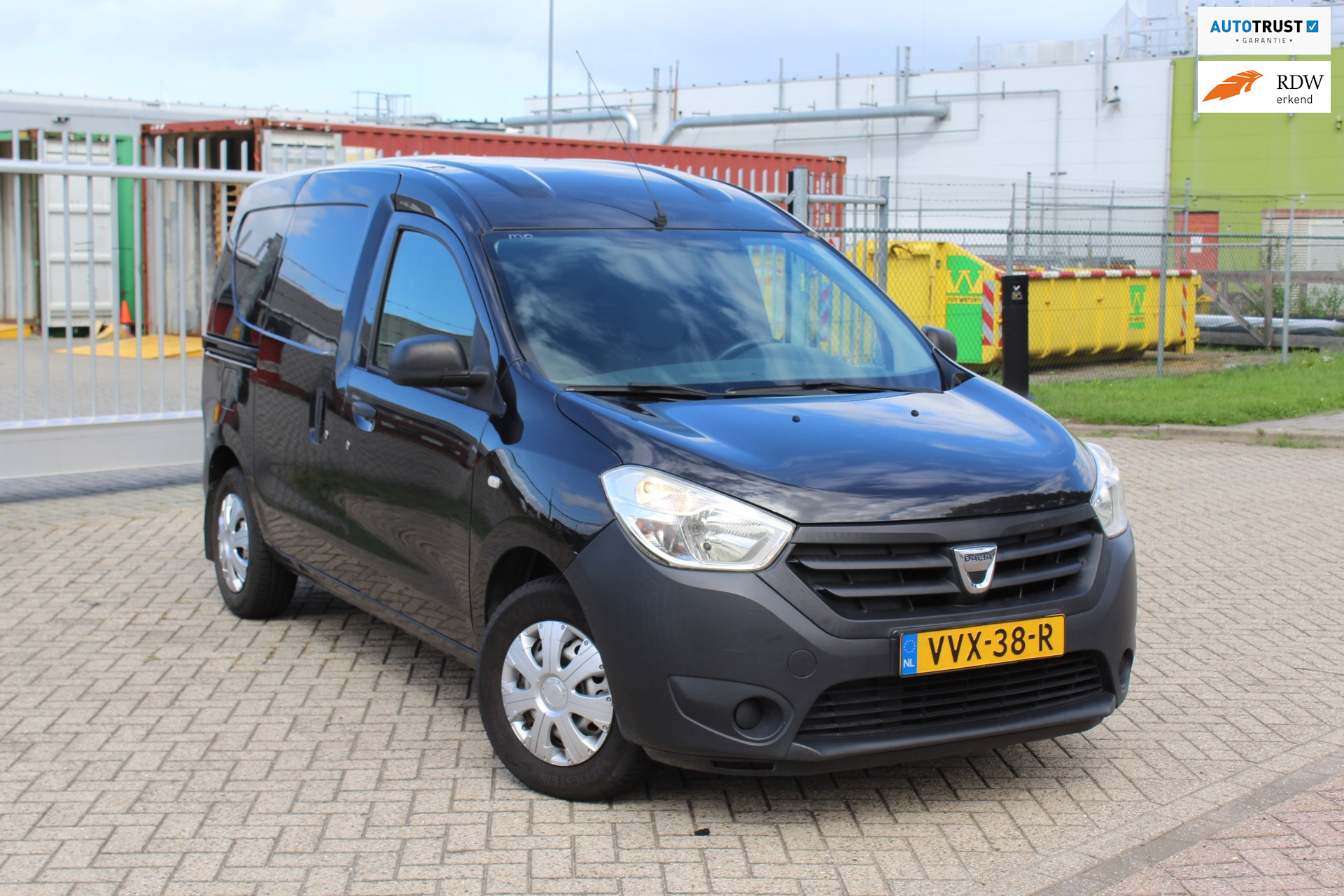 Dacia Dokker 1.6 MPI 100 Basic  tekhaak  BENZINE 2017 - voorkant