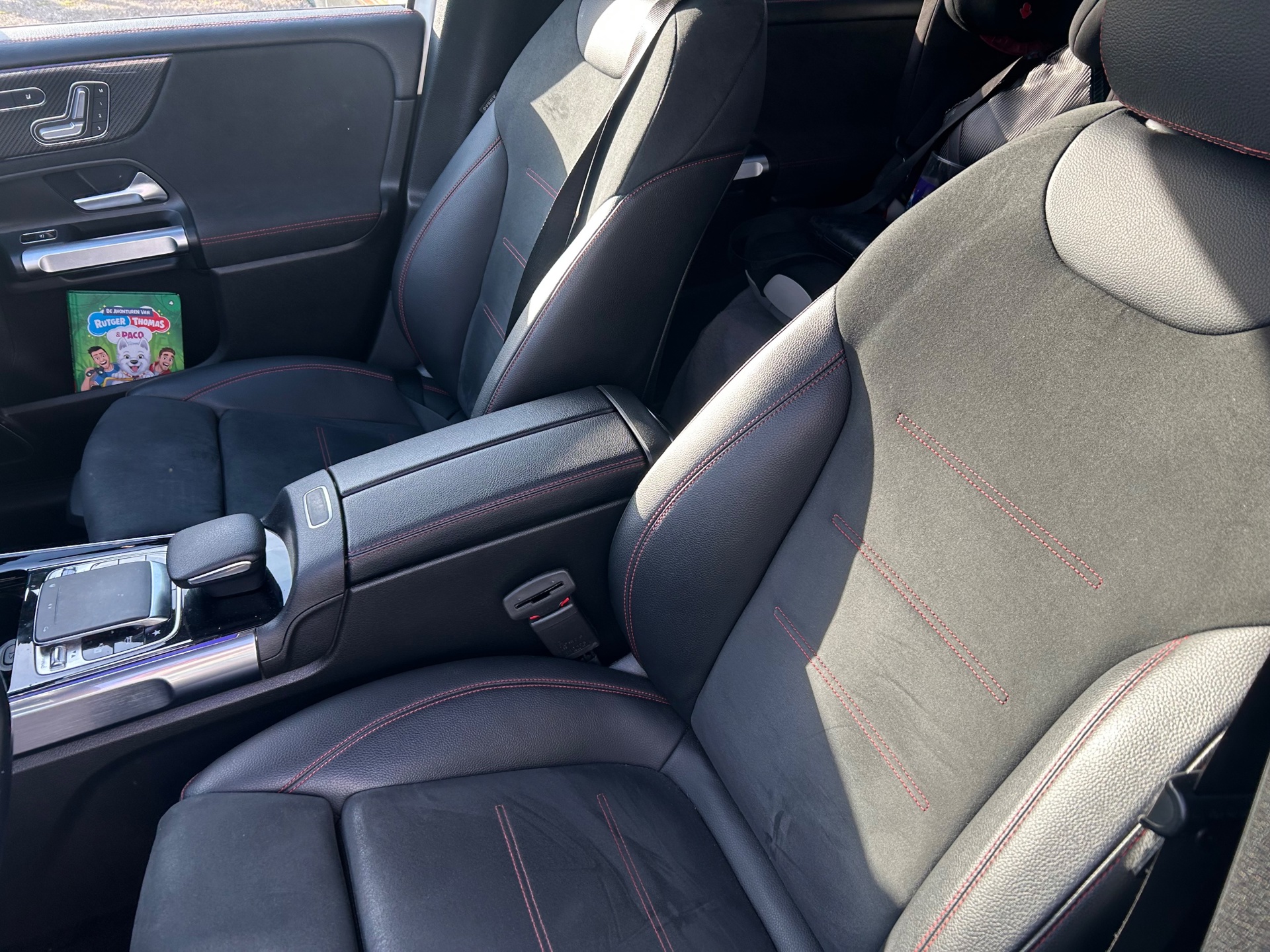 Foto van Mercedes-Benz GLB 250 4Matic
