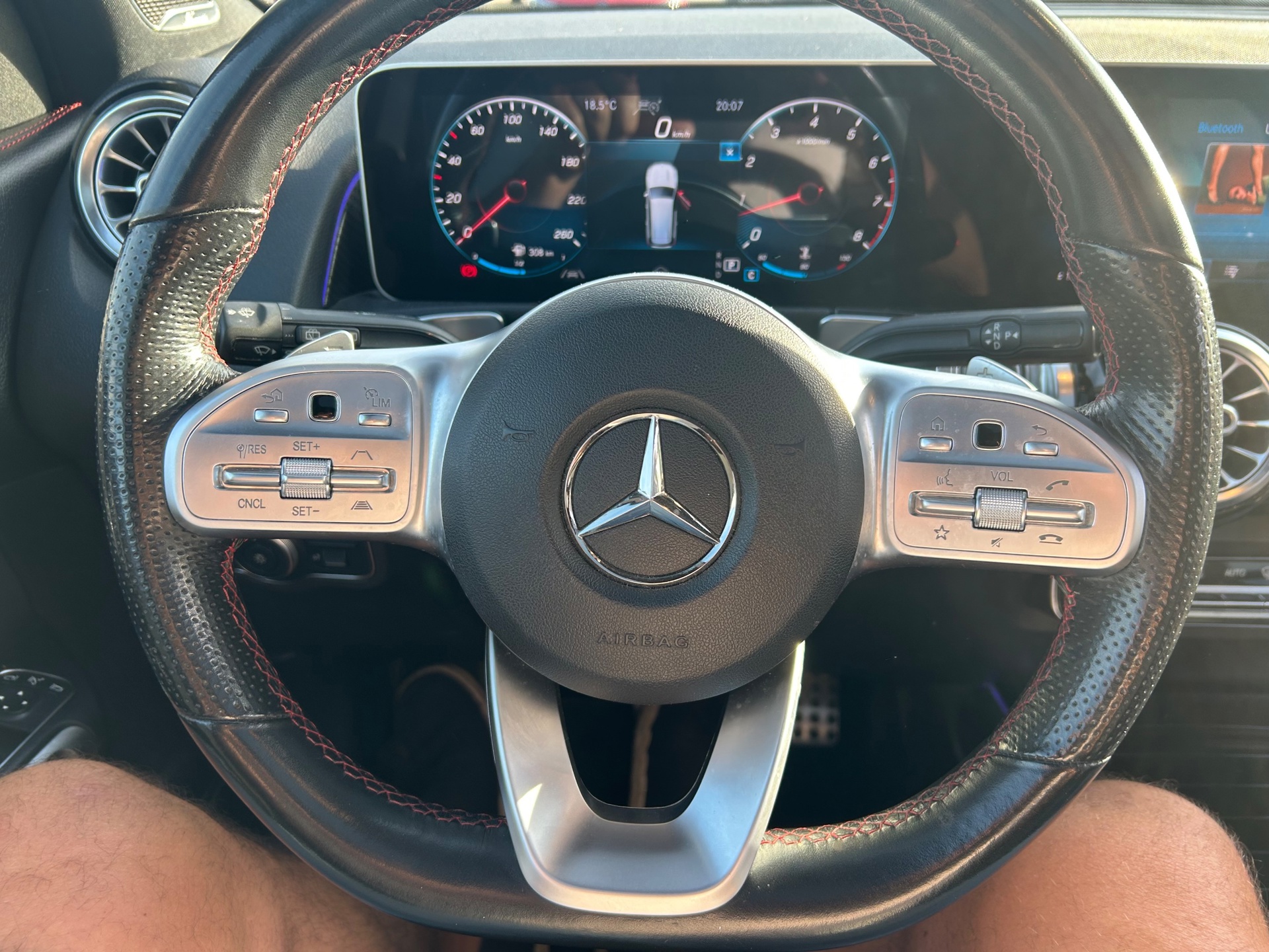 Foto van Mercedes-Benz GLB 250 4Matic