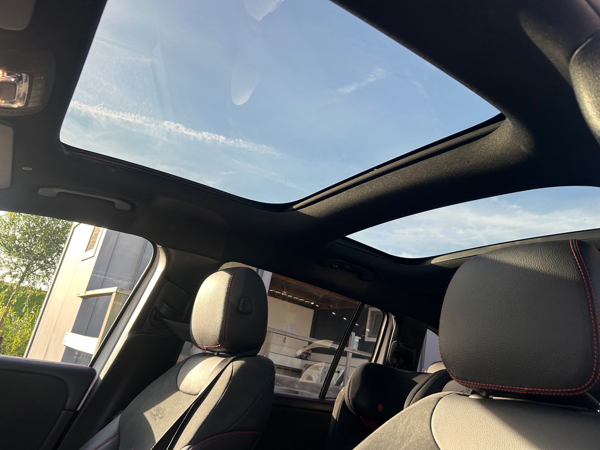 Foto van Mercedes-Benz GLB 250 4Matic
