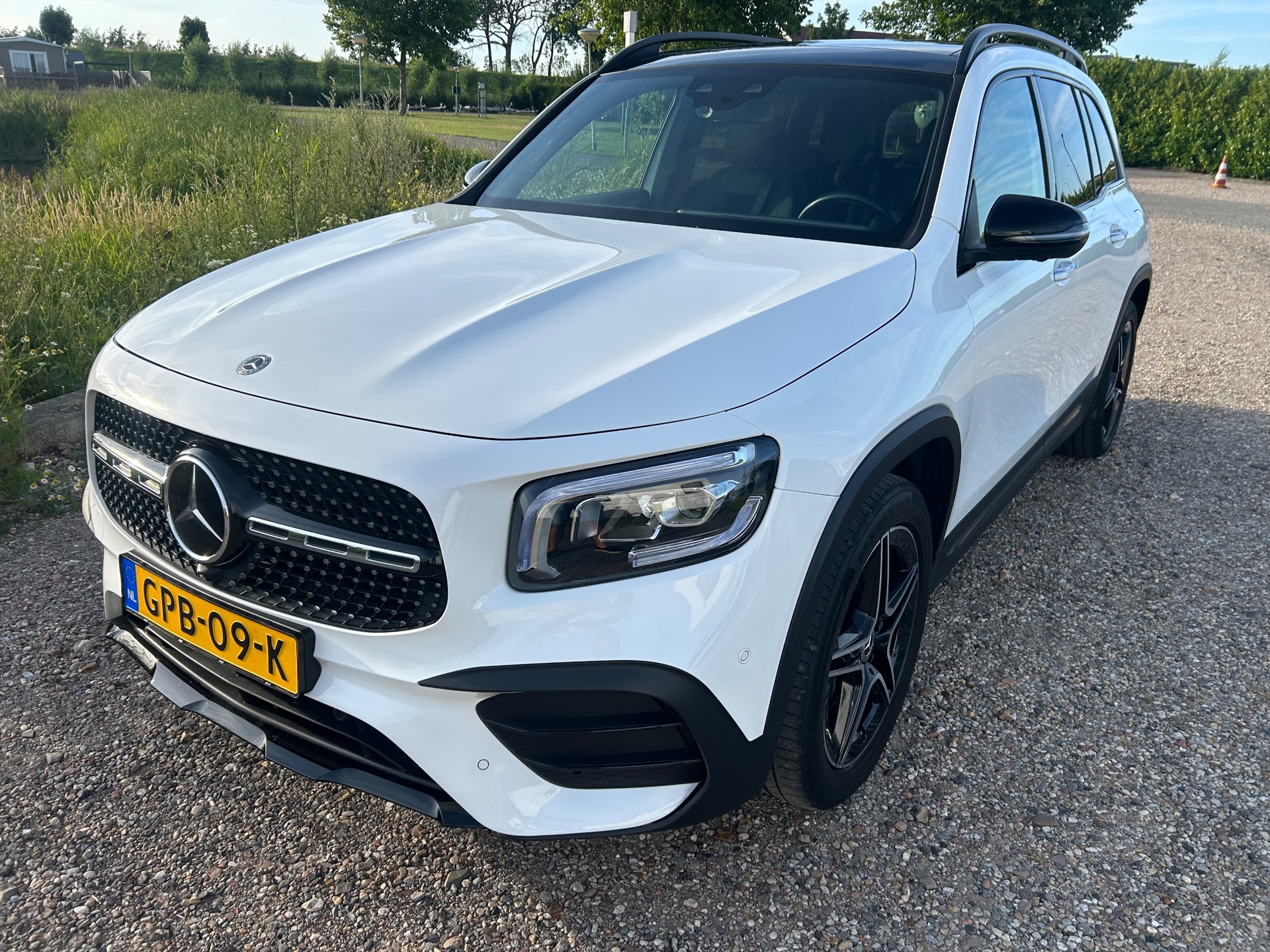 Foto van Mercedes-Benz GLB 250 4Matic