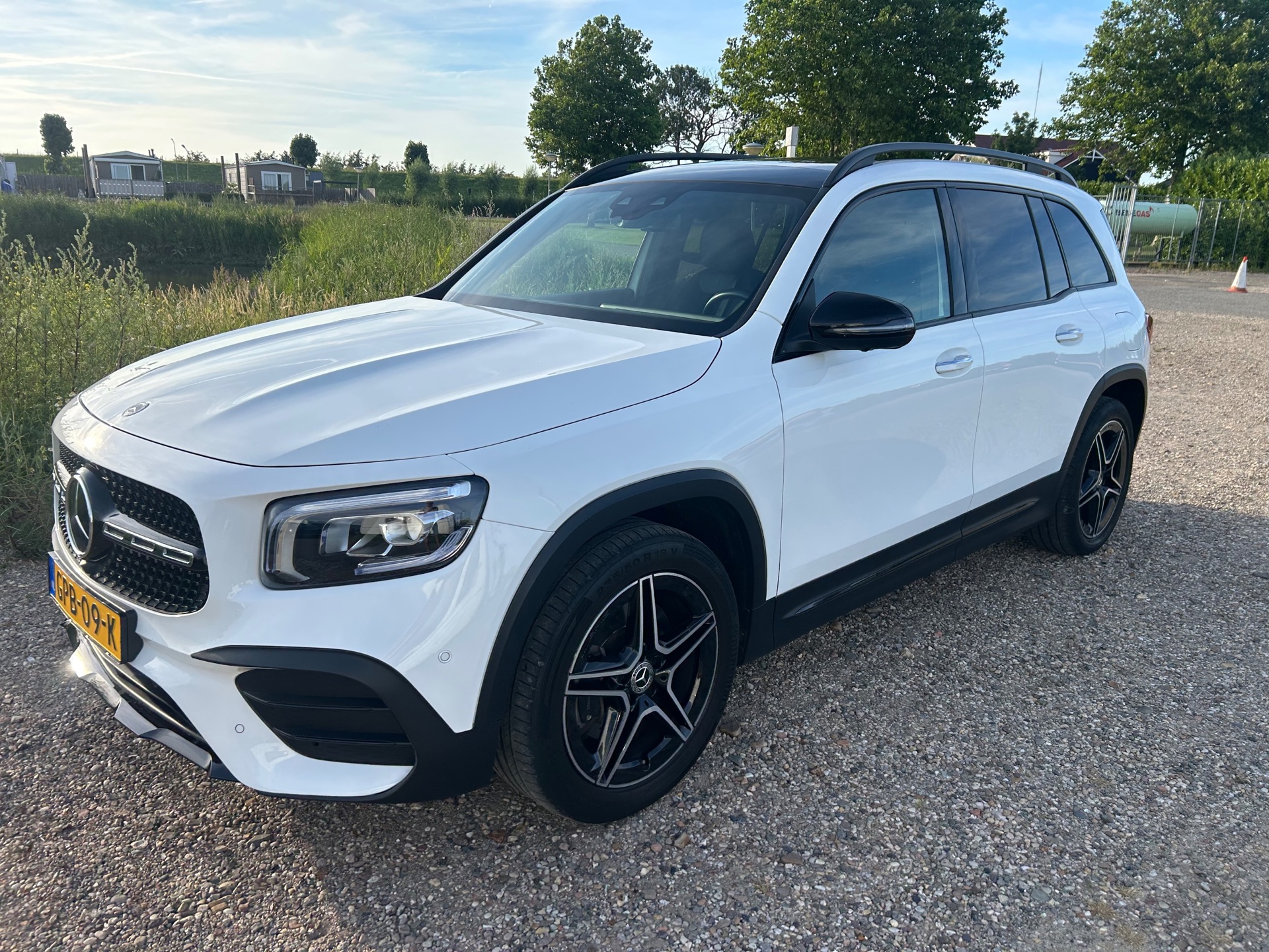 Foto van Mercedes-Benz GLB 250 4Matic