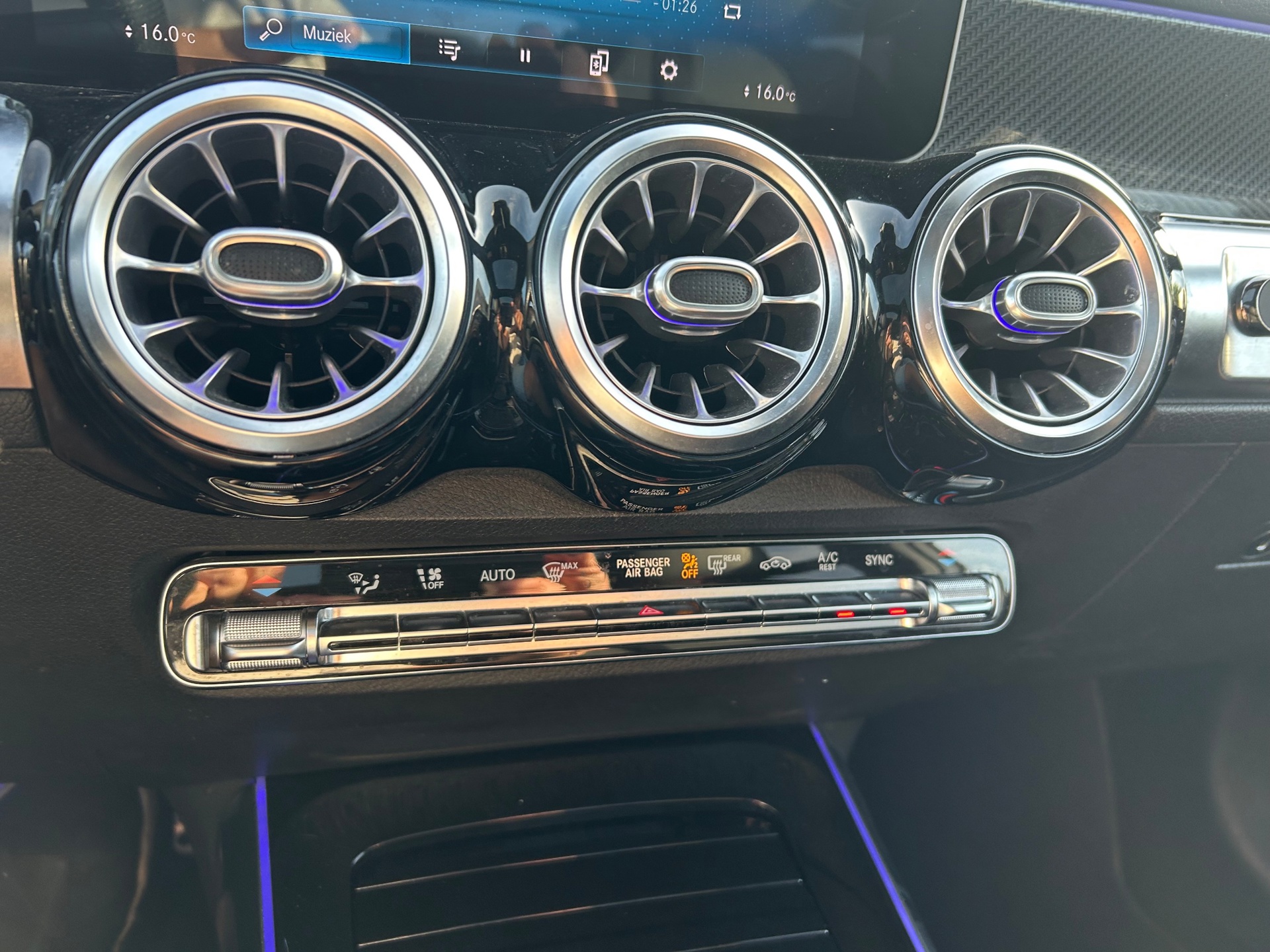 Foto van Mercedes-Benz GLB 250 4Matic