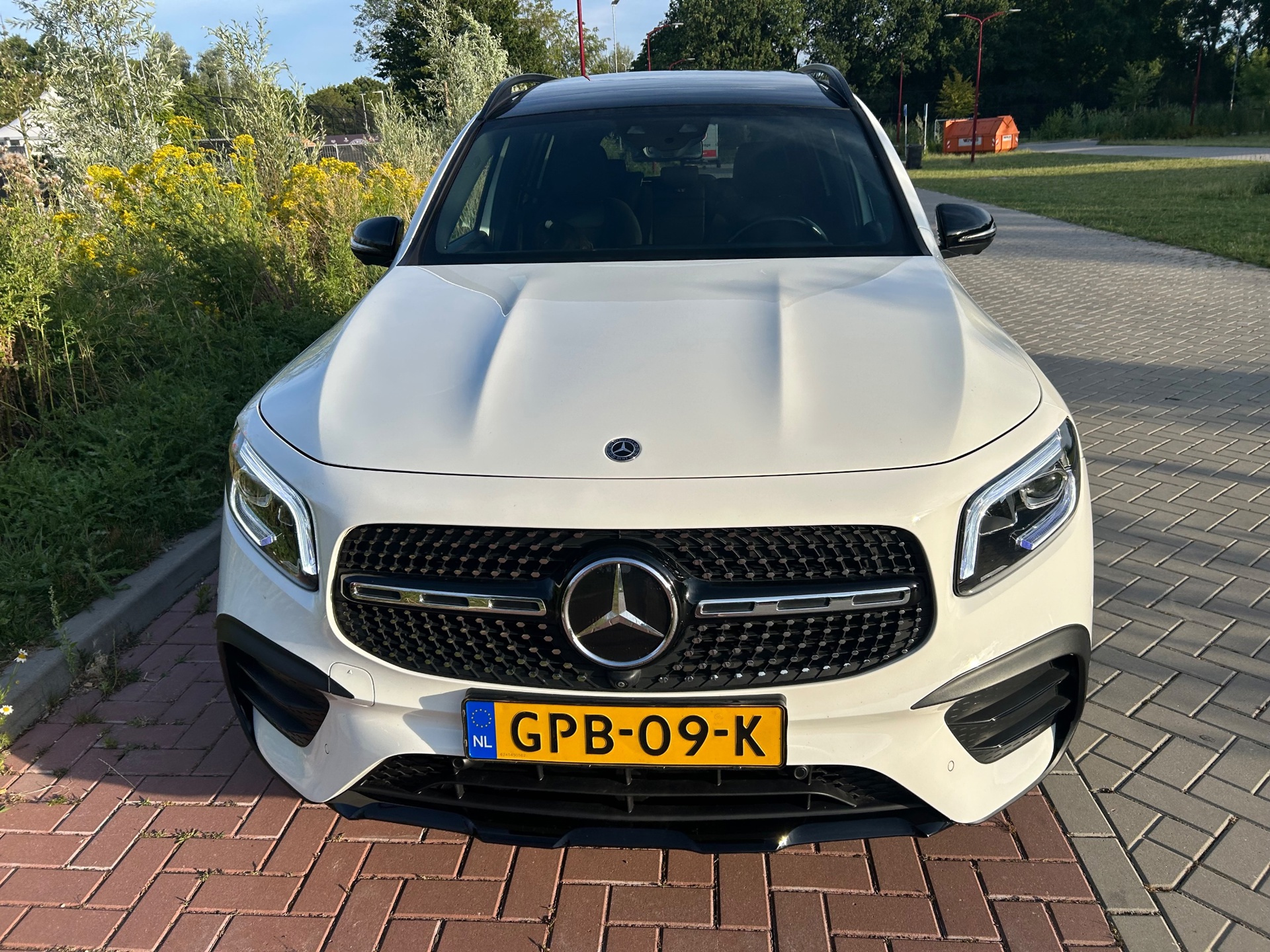 Foto van Mercedes-Benz GLB 250 4Matic