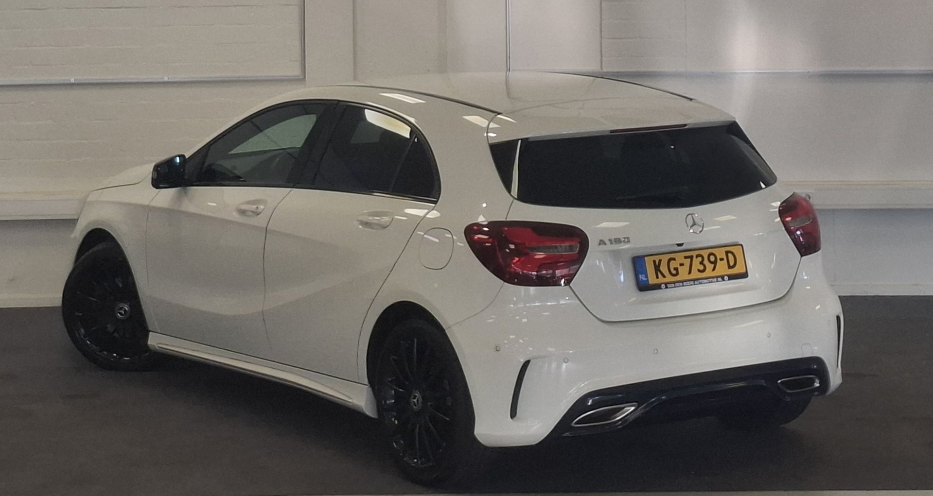 Foto van Mercedes-Benz A 180