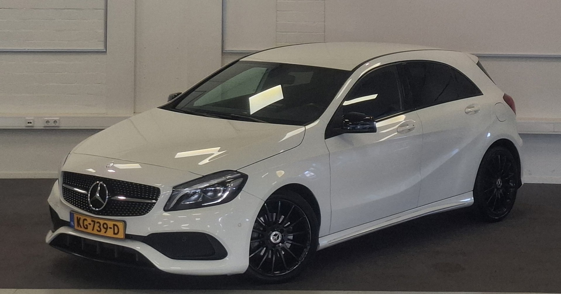 Foto van Mercedes-Benz A 180