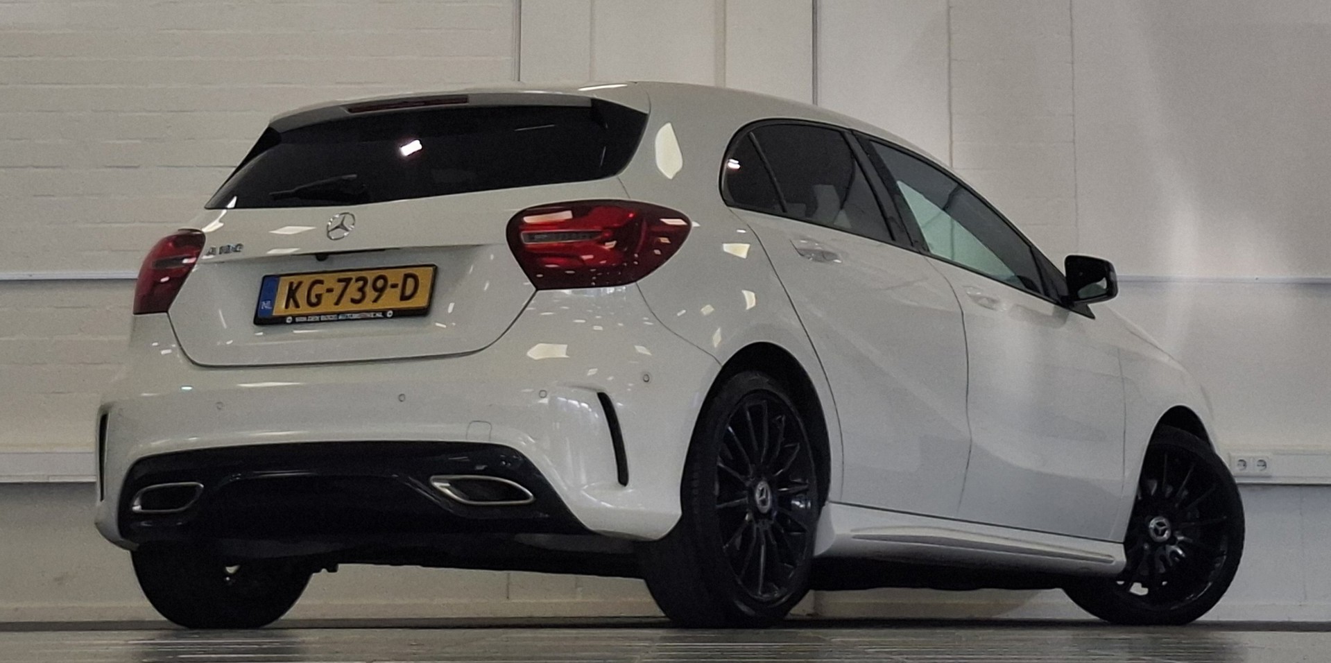 Foto van Mercedes-Benz A 180